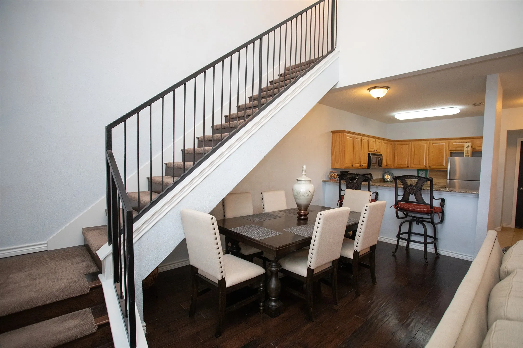 Condominium For Sale in Palo Pinto County , 1204 Eagle Point, Graford, Texas 76449, 3 Bedroom, 3 Bathroom, 1 Garage spaces, 2,061 Sqft, built in 2007, mls#21185475, Real Estate Agent in Graford, Homes For Sale in Palo Pinto county, Homes For Sale in Graford, Realtor in Graford Texas, Real Estate Brokerage Independent Realty Texas, Luminita Cordes Realtor