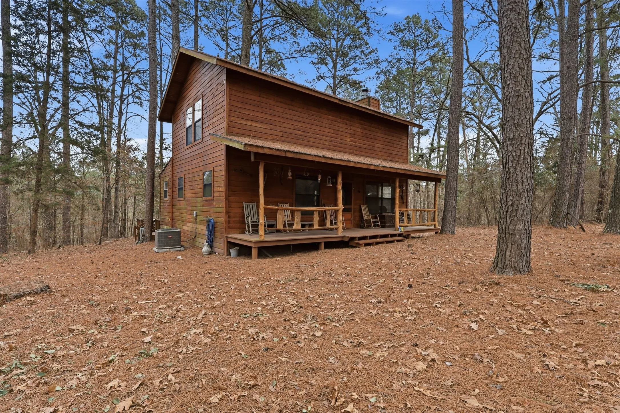 Single Family Residence For Sale in Wood County , 2360 County Road 4660, Winnsboro, Texas 75494, 2 Bedroom, 2 Bathroom, Garage spaces, 1,895 Sqft, built in 1997, Preowned, Price $435,000, mls#21187429, Real Estate Agent in Winnsboro, Homes For Sale in Wood county, Homes For Sale in Winnsboro, Realtor in Winnsboro Texas, Real Estate Brokerage Independent Realty Texas, Luminita Cordes Realtor