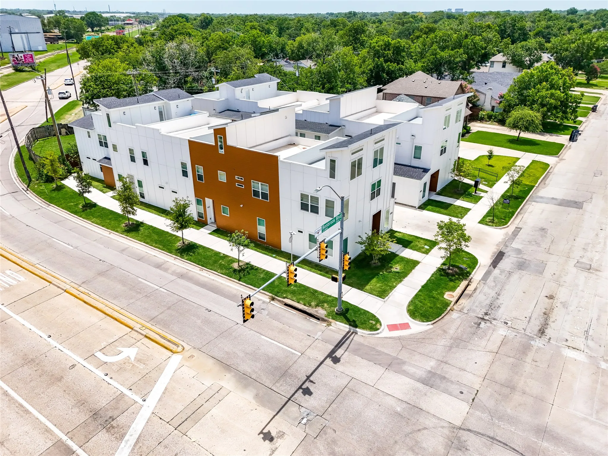 Townhouse For Rent in Tarrant County , 2505 Benbrook Boulevard 503, Fort Worth, Texas 76109, 3 Bedroom, 3 Bathroom, 3 Garage spaces, 1,367 Sqft, built in 2023, mls#21186567, Real Estate Agent in Fort Worth, Homes For Rent in Tarrant county, Homes For Rent in Fort Worth, Realtor in Fort Worth Texas, Real Estate Brokerage Independent Realty Texas, Luminita Cordes Realtor