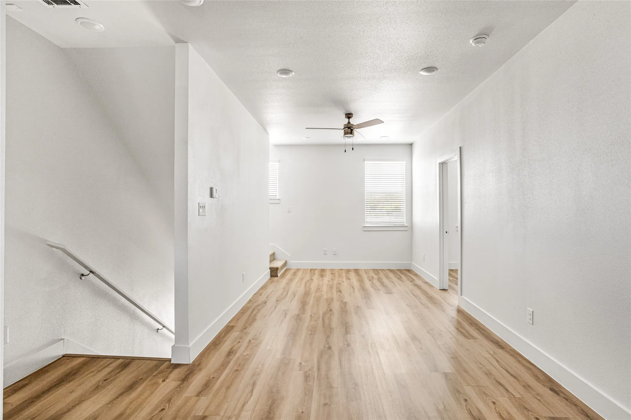 Townhouse For Rent in Tarrant County , 2505 Benbrook Boulevard 503, Fort Worth, Texas 76109, 3 Bedroom, 3 Bathroom, 3 Garage spaces, 1,367 Sqft, built in 2023, mls#21186567, Real Estate Agent in Fort Worth, Homes For Rent in Tarrant county, Homes For Rent in Fort Worth, Realtor in Fort Worth Texas, Real Estate Brokerage Independent Realty Texas, Luminita Cordes Realtor