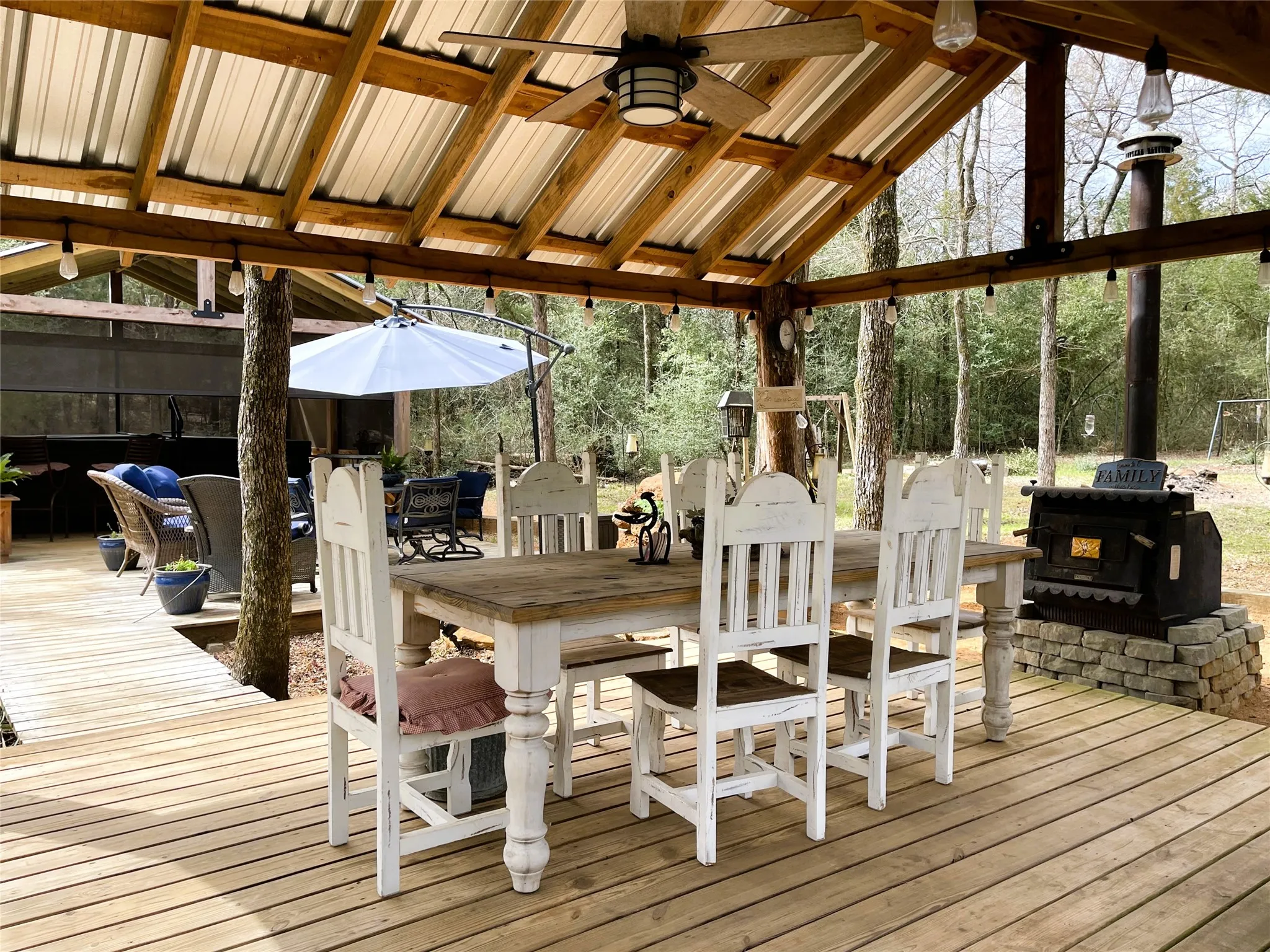 Pavilion Dining