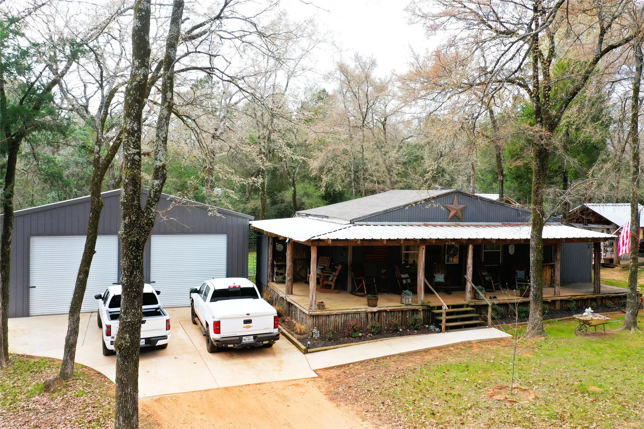Single Family Residence For Sale in Freestone County , 233 PR 247, Oakwood, Texas 75855, 1 Bedroom, 1 Bathroom, 2 Garage spaces, 1,181 Sqft, built in 2019, mls#21182618, Real Estate Agent in Oakwood, Homes For Sale in Freestone county, Homes For Sale in Oakwood, Realtor in Oakwood Texas, Real Estate Brokerage Independent Realty Texas, Luminita Cordes Realtor