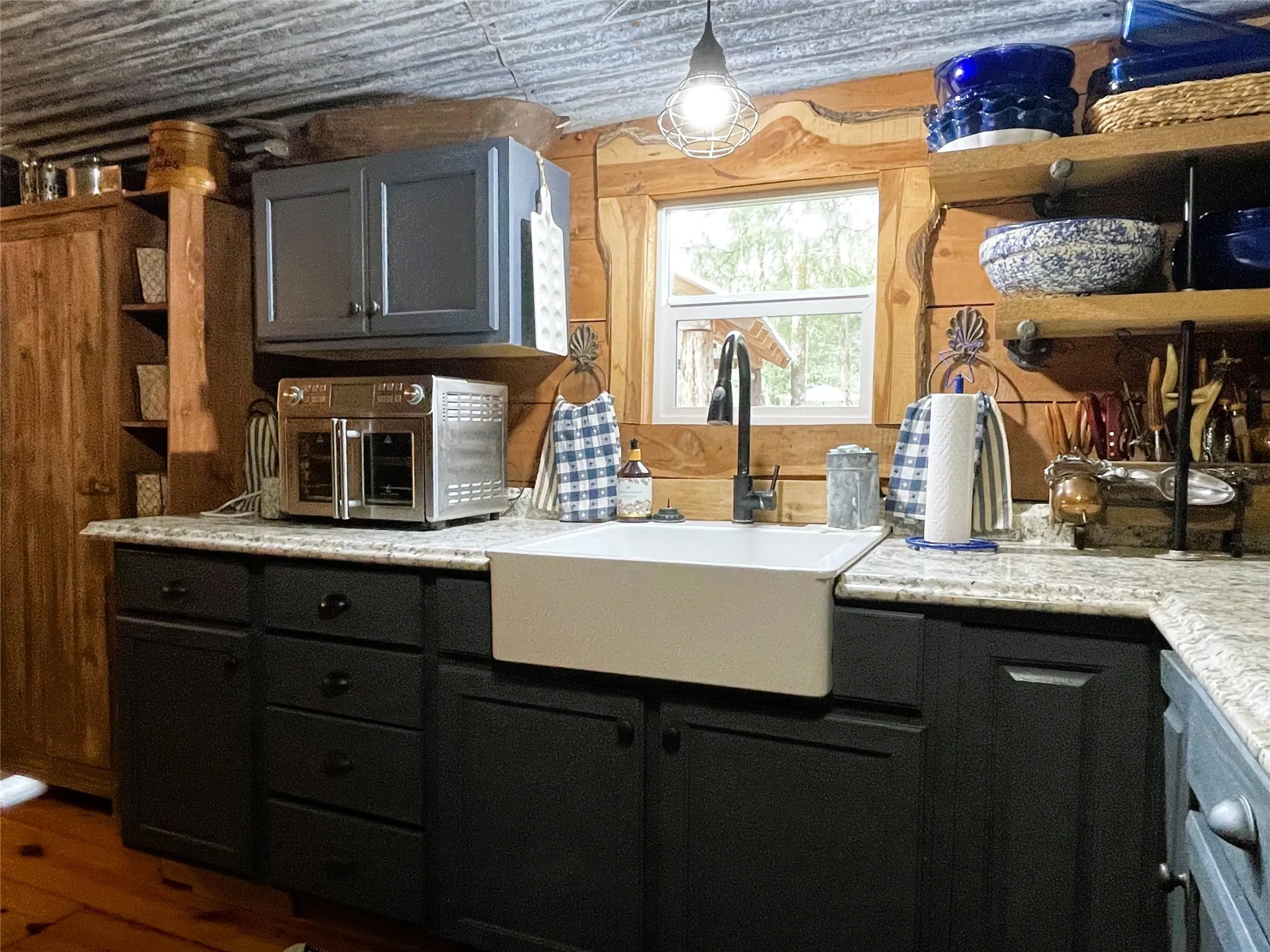 Apron Sink