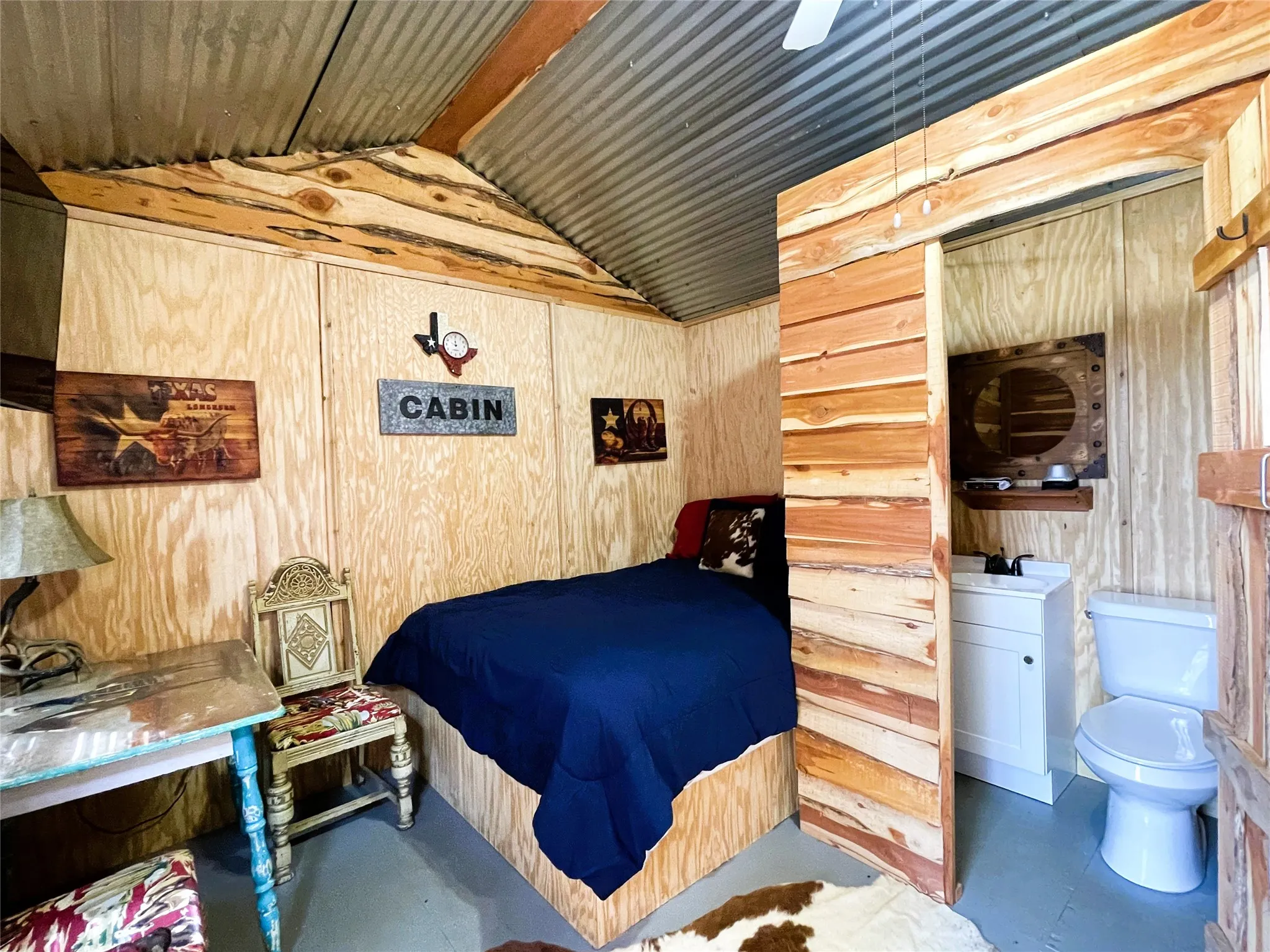 Guest Cabin Half Bath