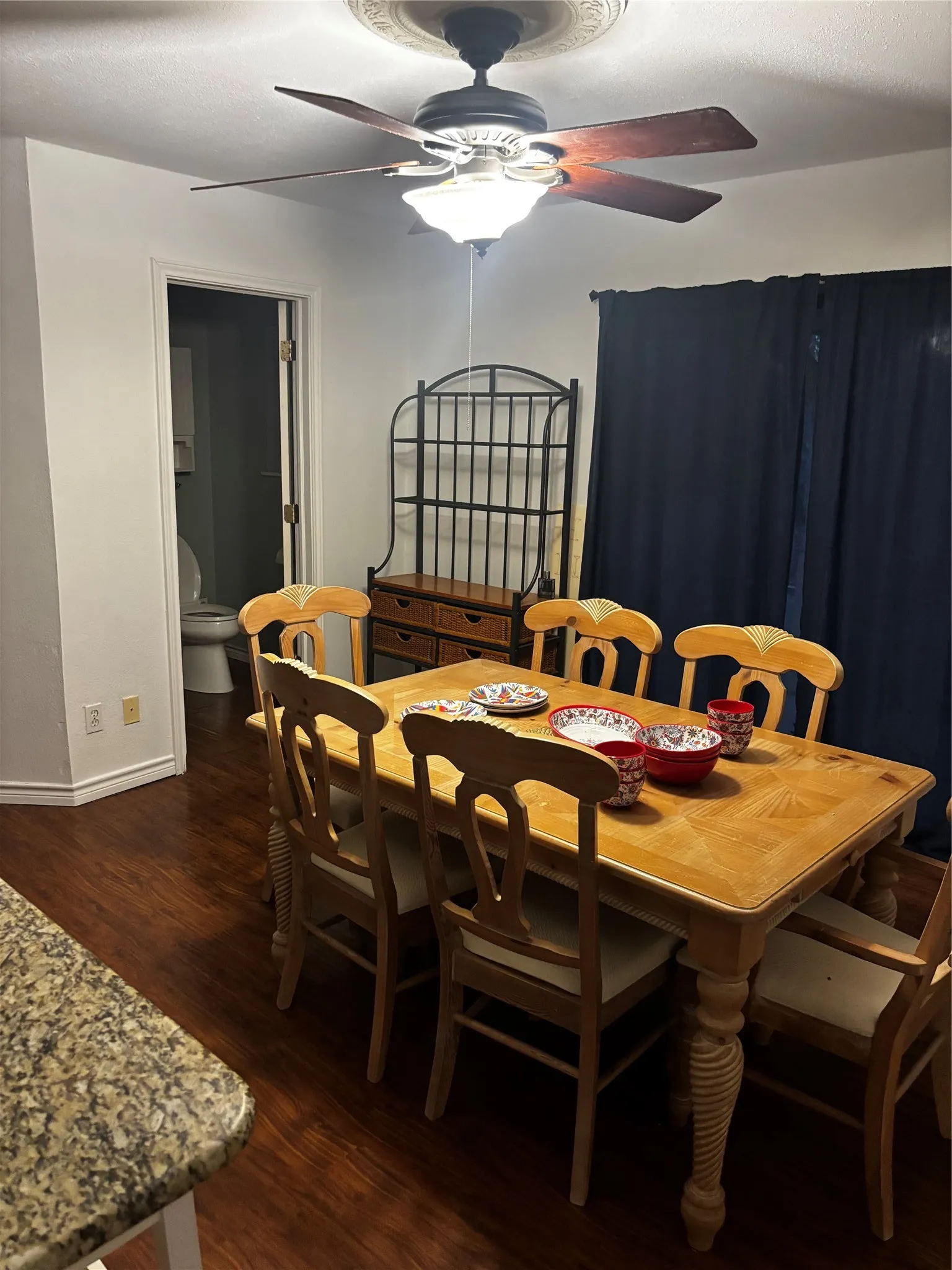 Single Family Residence For Sale in Van Zandt County , 17624 FM 1255, Canton, Texas 75103, 5 Bedroom, 3 Bathroom, 2 Garage spaces, 3,600 Sqft, built in 1973, mls#21188501, Real Estate Agent in Canton, Homes For Sale in Van Zandt county, Homes For Sale in Canton, Realtor in Canton Texas, Real Estate Brokerage Independent Realty Texas, Luminita Cordes Realtor