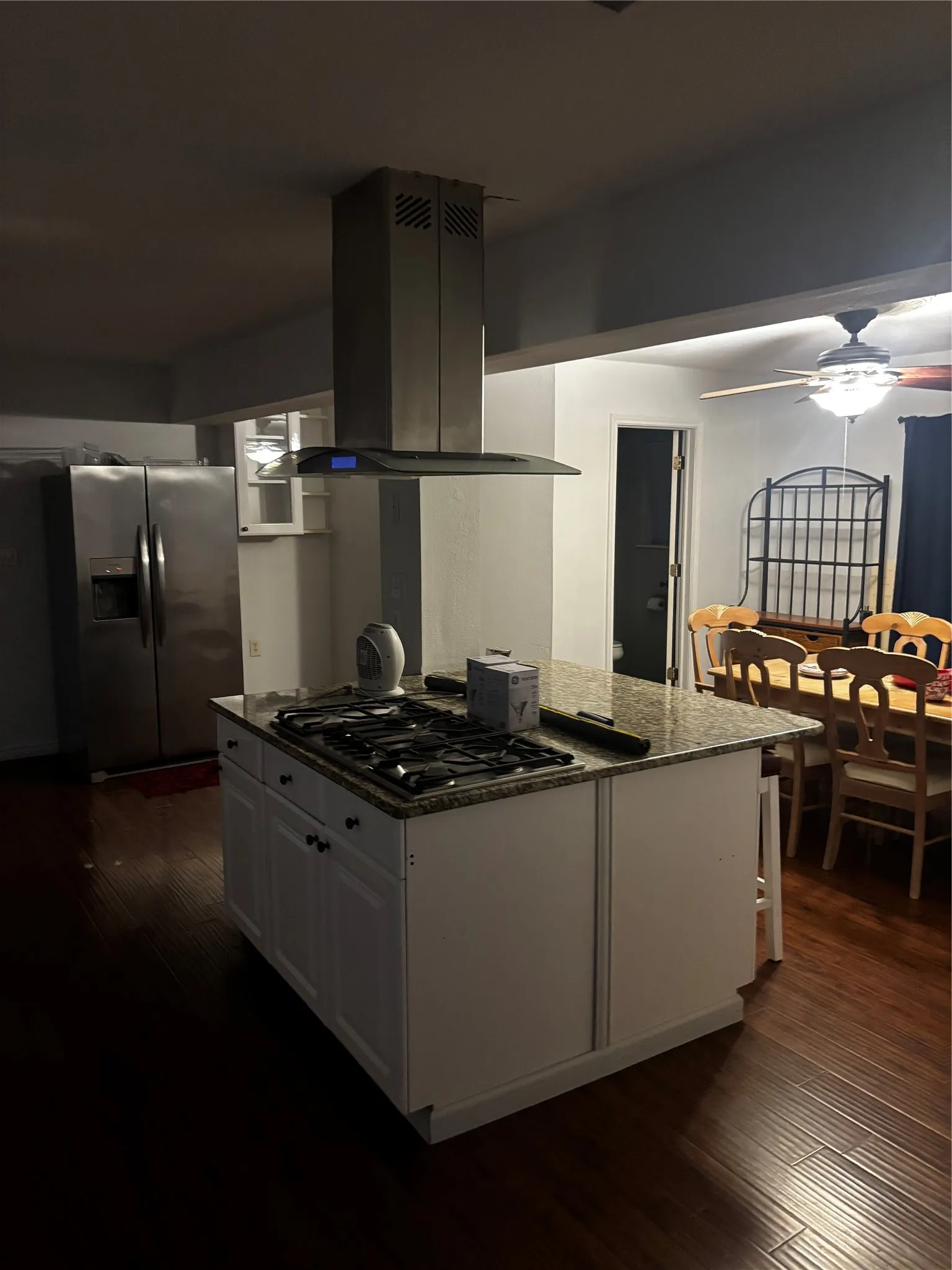 Single Family Residence For Sale in Van Zandt County , 17624 FM 1255, Canton, Texas 75103, 5 Bedroom, 3 Bathroom, 2 Garage spaces, 3,600 Sqft, built in 1973, mls#21188501, Real Estate Agent in Canton, Homes For Sale in Van Zandt county, Homes For Sale in Canton, Realtor in Canton Texas, Real Estate Brokerage Independent Realty Texas, Luminita Cordes Realtor