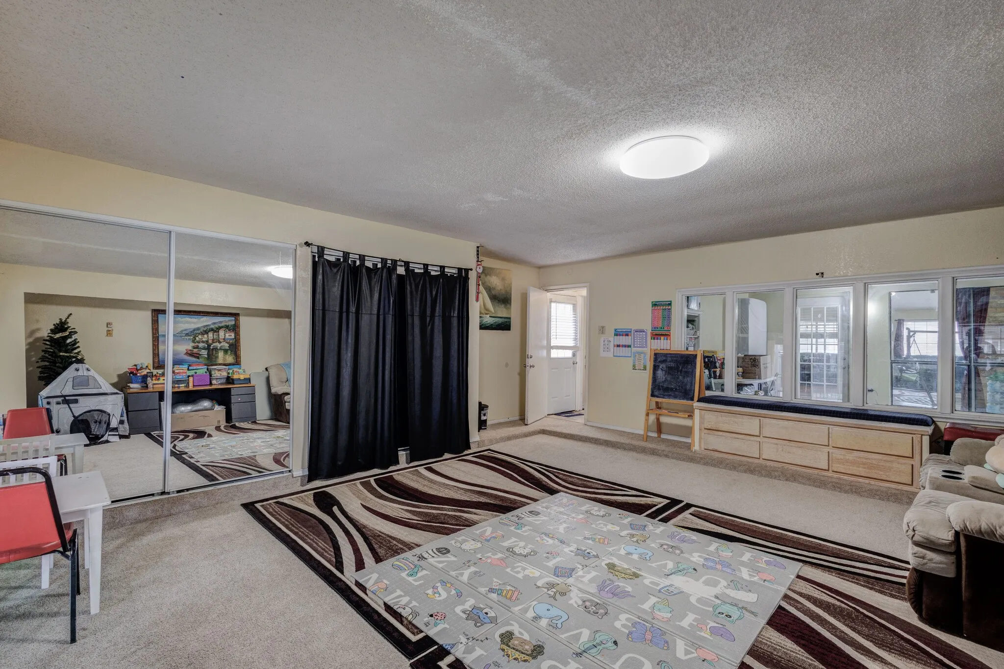 Single Family Residence For Sale in Dallas County , 716 Fieldwood Drive, Mesquite, Texas 75150, 2 Bedroom, 2 Bathroom, Garage spaces, 1,538 Sqft, built in 1983, Price $259,900, mls#21188521, Real Estate Agent in Mesquite, Homes For Sale in Dallas county, Homes For Sale in Mesquite, Realtor in Mesquite Texas, Real Estate Brokerage Independent Realty Texas, Luminita Cordes Realtor