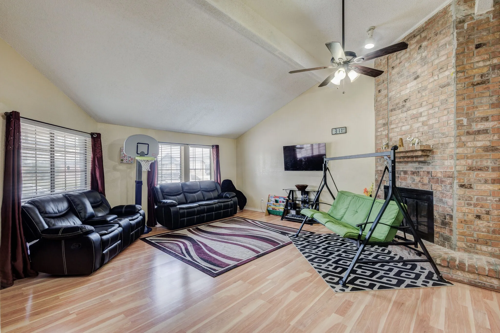 Single Family Residence For Sale in Dallas County , 716 Fieldwood Drive, Mesquite, Texas 75150, 2 Bedroom, 2 Bathroom, Garage spaces, 1,538 Sqft, built in 1983, Price $259,900, mls#21188521, Real Estate Agent in Mesquite, Homes For Sale in Dallas county, Homes For Sale in Mesquite, Realtor in Mesquite Texas, Real Estate Brokerage Independent Realty Texas, Luminita Cordes Realtor