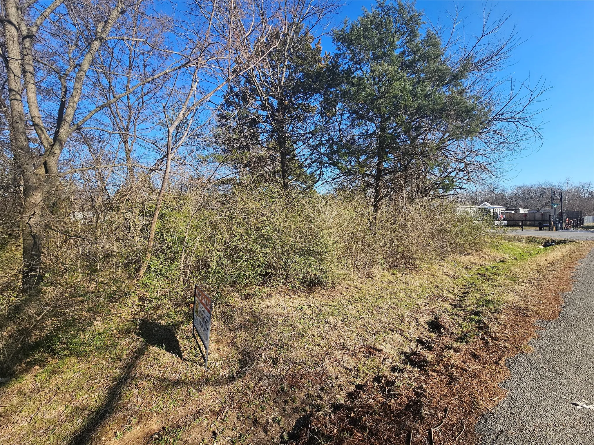 Unimproved Land For Sale in Grayson County , Lots 536 & 537 Choctaw Drive, Gordonville, Texas 76245, 0, 0, Garage spaces, 0 Sqft, built in 0, mls#21188525, Real Estate Agent in Gordonville, Homes For Sale in Grayson county, Homes For Sale in Gordonville, Realtor in Gordonville Texas, Real Estate Brokerage Independent Realty Texas, Luminita Cordes Realtor