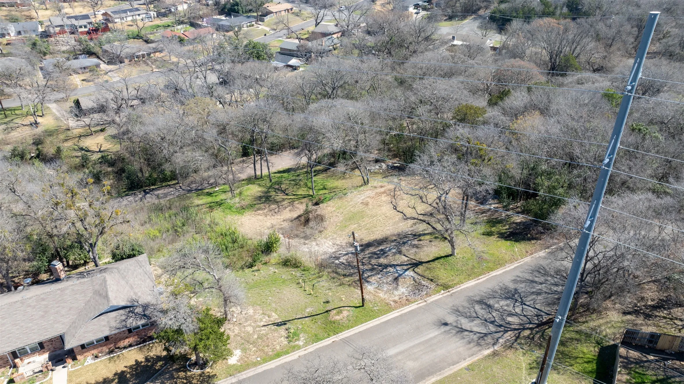 Unimproved Land For Sale in Mc Lennan County , 1141 Redondo Drive, Woodway, Texas 76712, 0, 0, Garage spaces, 0 Sqft, built in 0, Price $50,000, mls#21188567, Real Estate Agent in Woodway, Homes For Sale in Mc Lennan county, Homes For Sale in Woodway, Realtor in Woodway Texas, Real Estate Brokerage Independent Realty Texas, Luminita Cordes Realtor