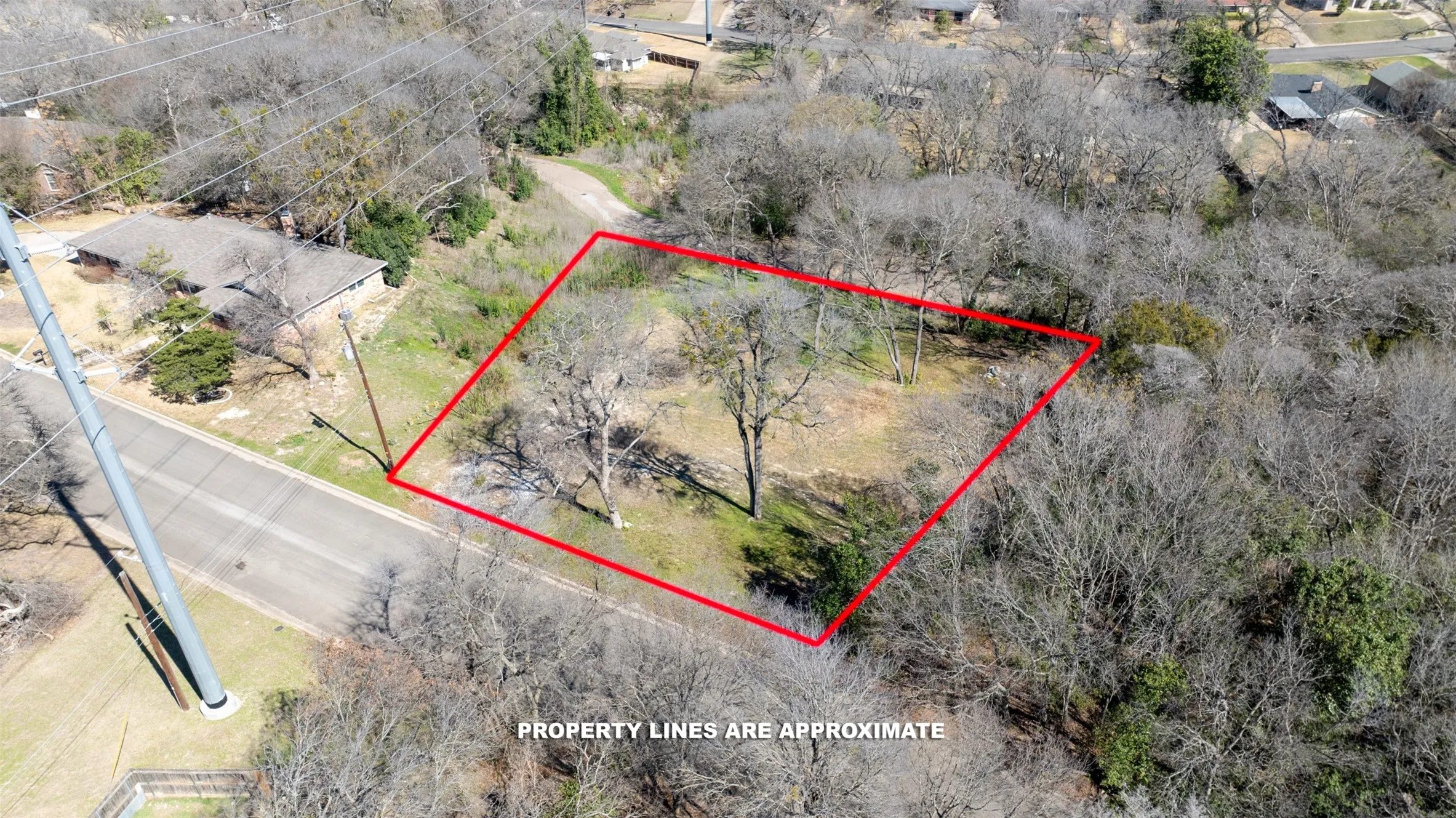 Unimproved Land For Sale in Mc Lennan County , 1141 Redondo Drive, Woodway, Texas 76712, 0, 0, Garage spaces, 0 Sqft, built in 0, Price $50,000, mls#21188567, Real Estate Agent in Woodway, Homes For Sale in Mc Lennan county, Homes For Sale in Woodway, Realtor in Woodway Texas, Real Estate Brokerage Independent Realty Texas, Luminita Cordes Realtor