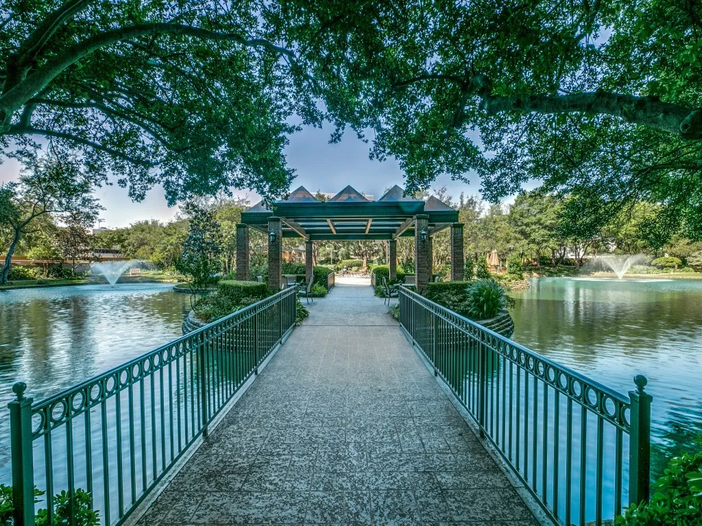 Condominium For Sale in Dallas County , 5200 Keller Springs Road 1126, Dallas, Texas 75248, 2 Bedroom, 2 Bathroom, 1 Garage spaces, 1,685 Sqft, built in 1981, Preowned, Price $449,000, mls#21188581, Real Estate Agent in Dallas, Homes For Sale in Dallas county, Homes For Sale in Dallas, Realtor in Dallas Texas, Real Estate Brokerage Independent Realty Texas, Luminita Cordes Realtor