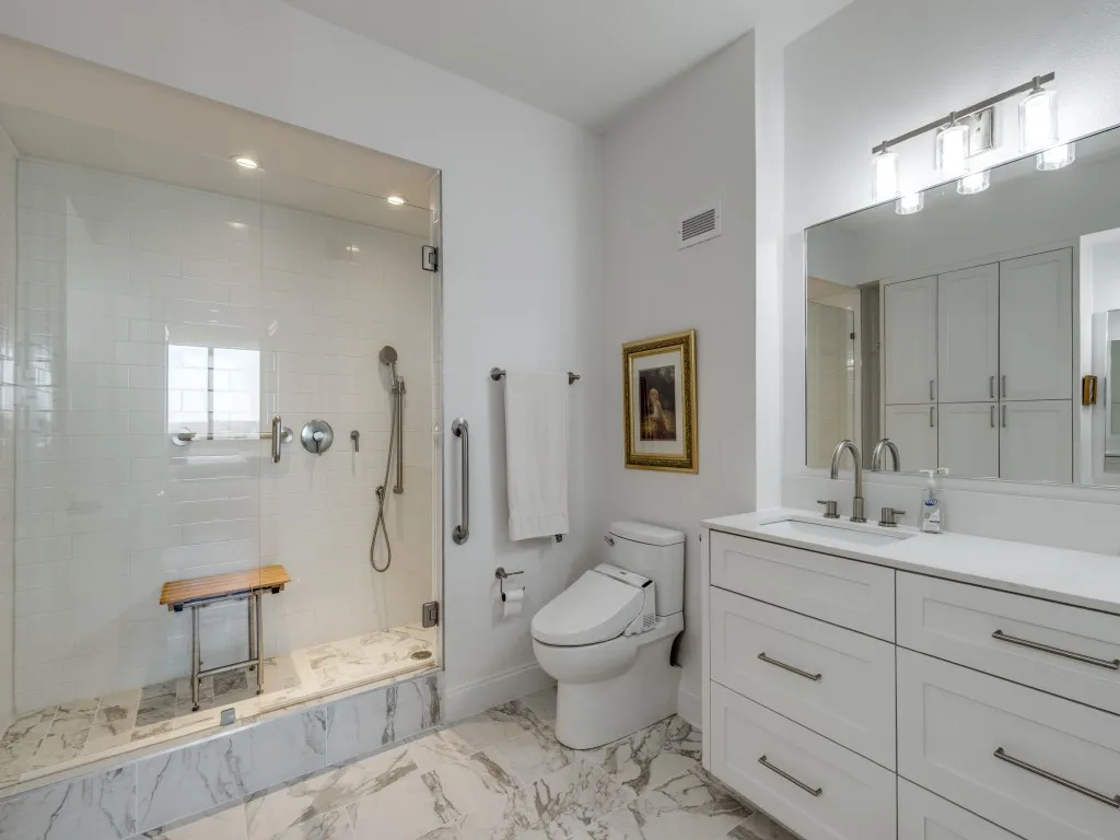 Condominium For Sale in Dallas County , 5200 Keller Springs Road 1126, Dallas, Texas 75248, 2 Bedroom, 2 Bathroom, 1 Garage spaces, 1,685 Sqft, built in 1981, Preowned, Price $449,000, mls#21188581, Real Estate Agent in Dallas, Homes For Sale in Dallas county, Homes For Sale in Dallas, Realtor in Dallas Texas, Real Estate Brokerage Independent Realty Texas, Luminita Cordes Realtor
