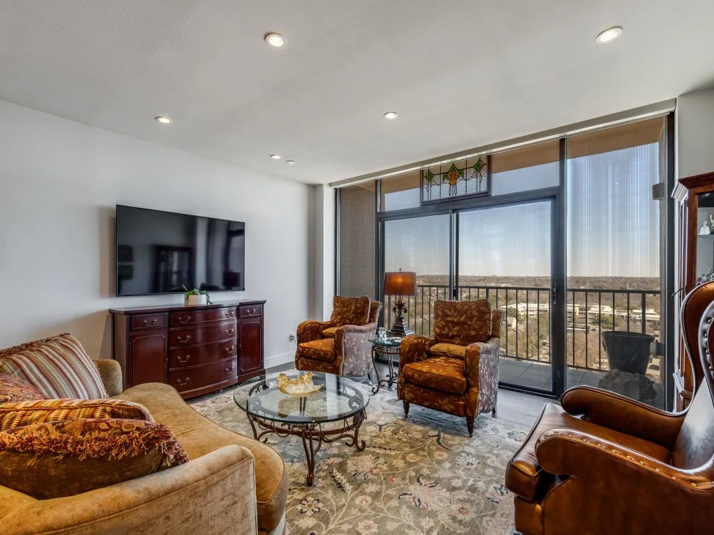 Condominium For Sale in Dallas County , 5200 Keller Springs Road 1126, Dallas, Texas 75248, 2 Bedroom, 2 Bathroom, 1 Garage spaces, 1,685 Sqft, built in 1981, Preowned, Price $449,000, mls#21188581, Real Estate Agent in Dallas, Homes For Sale in Dallas county, Homes For Sale in Dallas, Realtor in Dallas Texas, Real Estate Brokerage Independent Realty Texas, Luminita Cordes Realtor