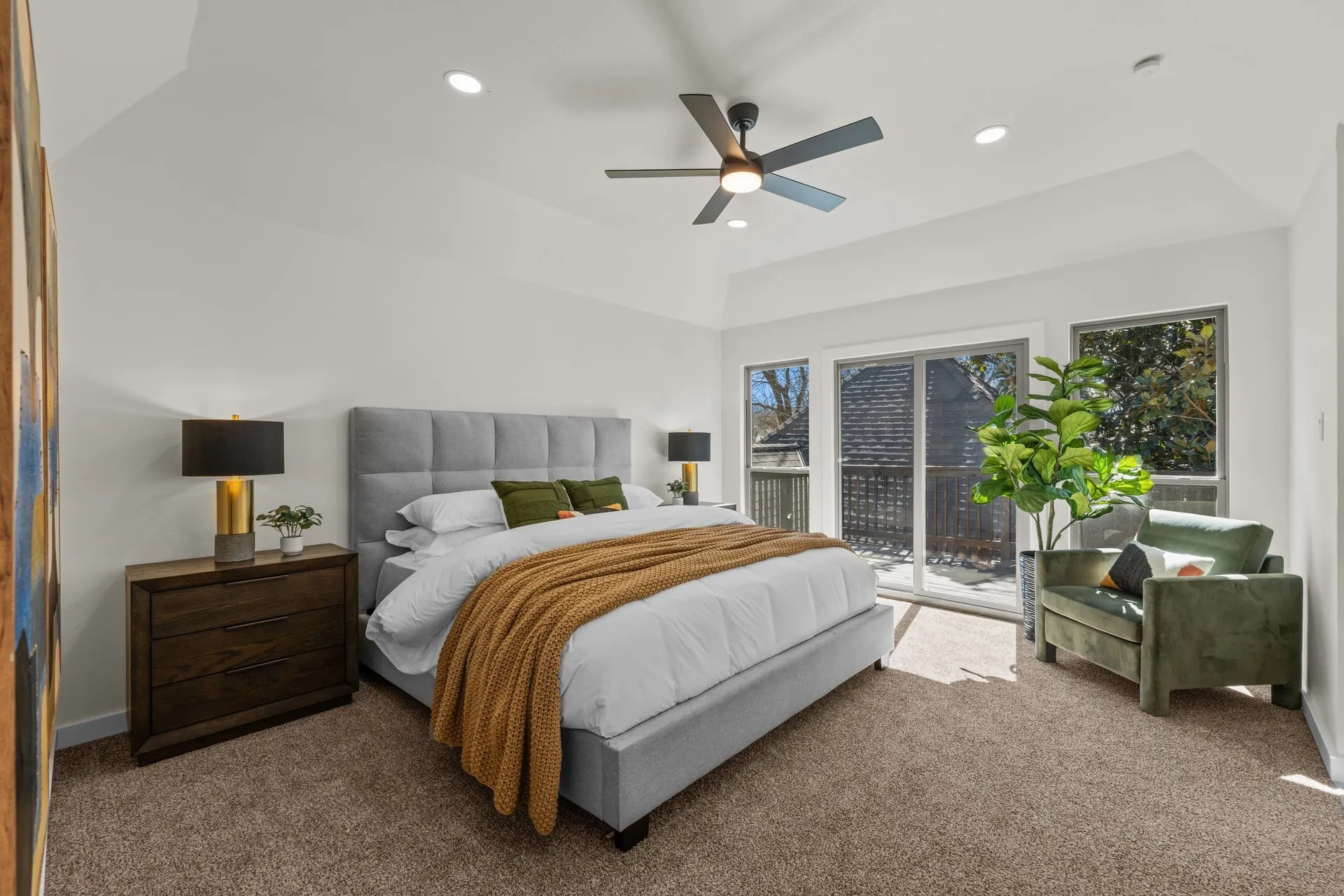 Single Family Residence For Sale in Tarrant County , 4706 El Brevo Court, Arlington, Texas 76017, 5 Bedroom, 4 Bathroom, 2 Garage spaces, 3,024 Sqft, built in 1982, mls#21187574, Real Estate Agent in Arlington, Homes For Sale in Tarrant county, Homes For Sale in Arlington, Realtor in Arlington Texas, Real Estate Brokerage Independent Realty Texas, Luminita Cordes Realtor