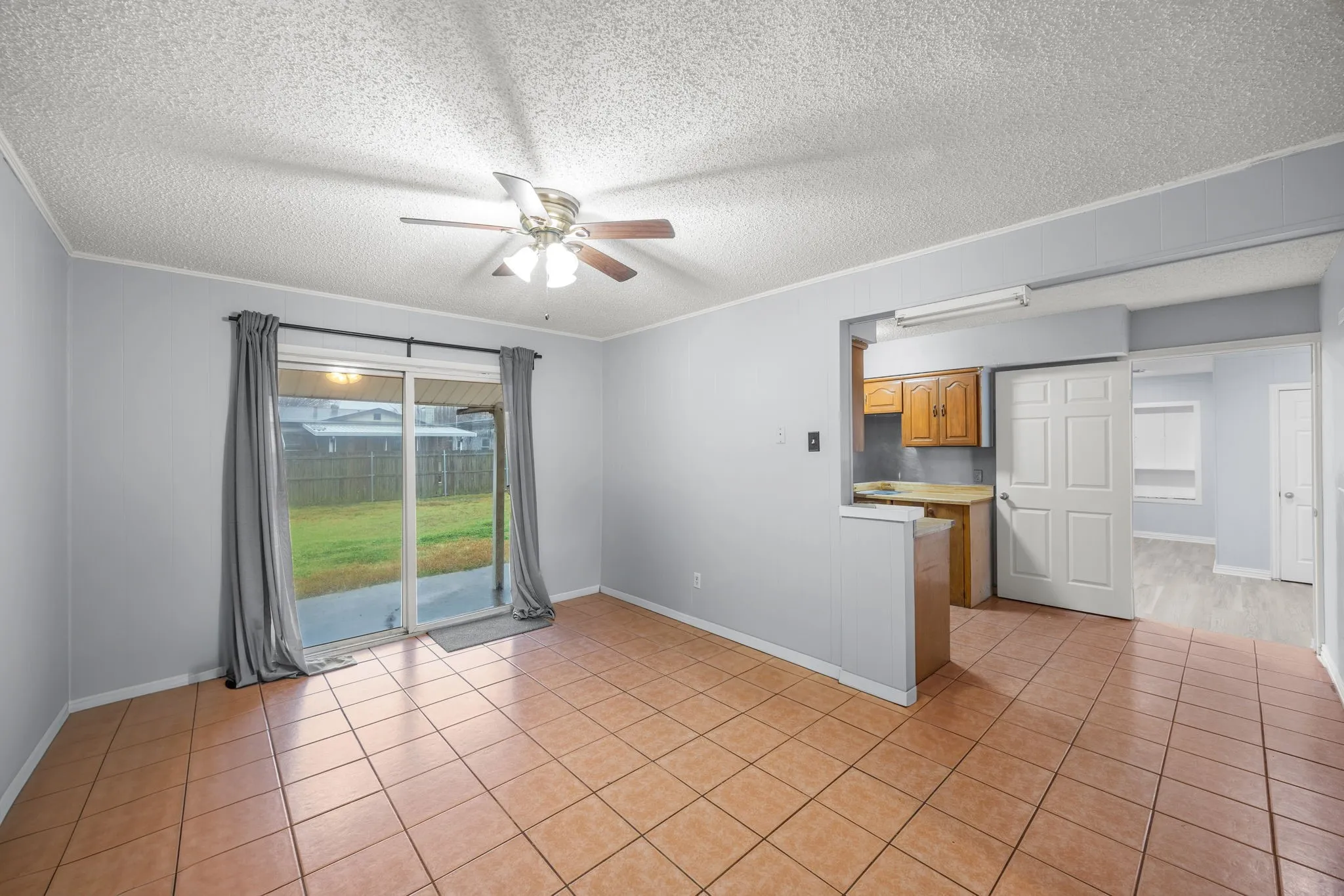 Single Family Residence For Sale in Dallas County , 2438 Lasalle Drive, Irving, Texas 75062, 3 Bedroom, 2 Bathroom, Garage spaces, 1,742 Sqft, built in 1962, mls#21188650, Real Estate Agent in Irving, Homes For Sale in Dallas county, Homes For Sale in Irving, Realtor in Irving Texas, Real Estate Brokerage Independent Realty Texas, Luminita Cordes Realtor