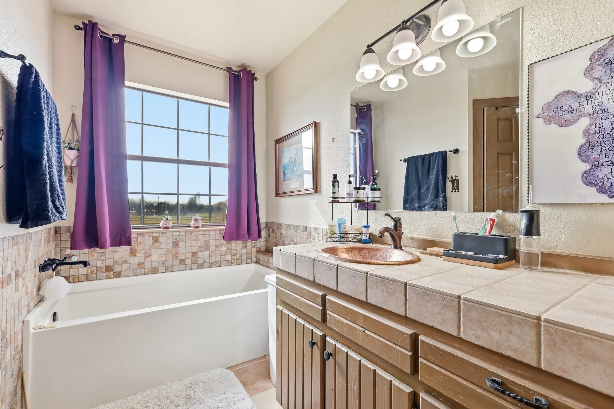 Single Family Residence For Sale in Denton County , 309 Sanders Road, Denton, Texas 76210, 3 Bedroom, 3 Bathroom, Garage spaces, 2,327 Sqft, built in 1989, mls#21187604, Real Estate Agent in Denton, Homes For Sale in Denton county, Homes For Sale in Denton, Realtor in Denton Texas, Real Estate Brokerage Independent Realty Texas, Luminita Cordes Realtor