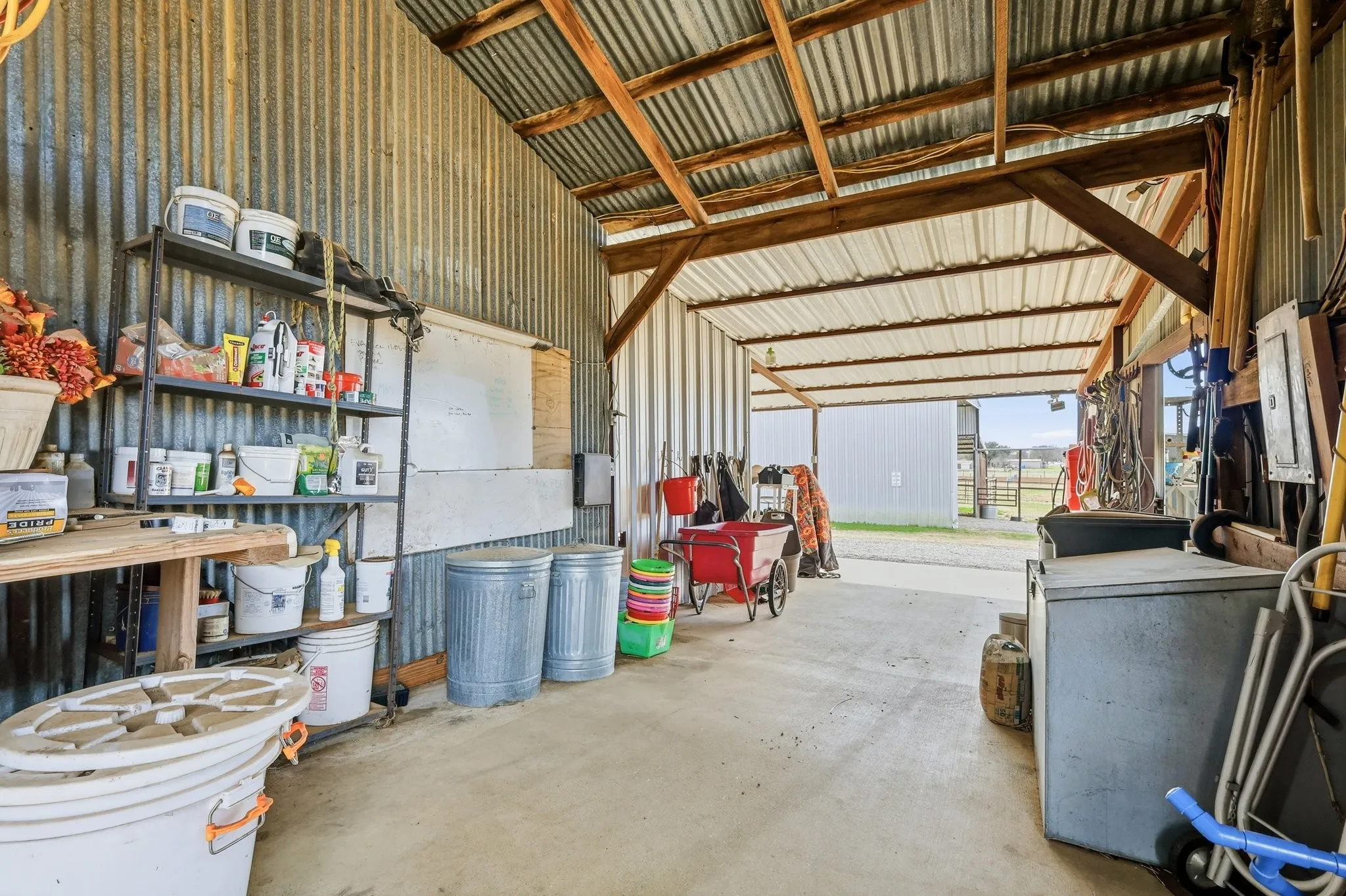 Single Family Residence For Sale in Denton County , 309 Sanders Road, Denton, Texas 76210, 3 Bedroom, 3 Bathroom, Garage spaces, 2,327 Sqft, built in 1989, mls#21187604, Real Estate Agent in Denton, Homes For Sale in Denton county, Homes For Sale in Denton, Realtor in Denton Texas, Real Estate Brokerage Independent Realty Texas, Luminita Cordes Realtor