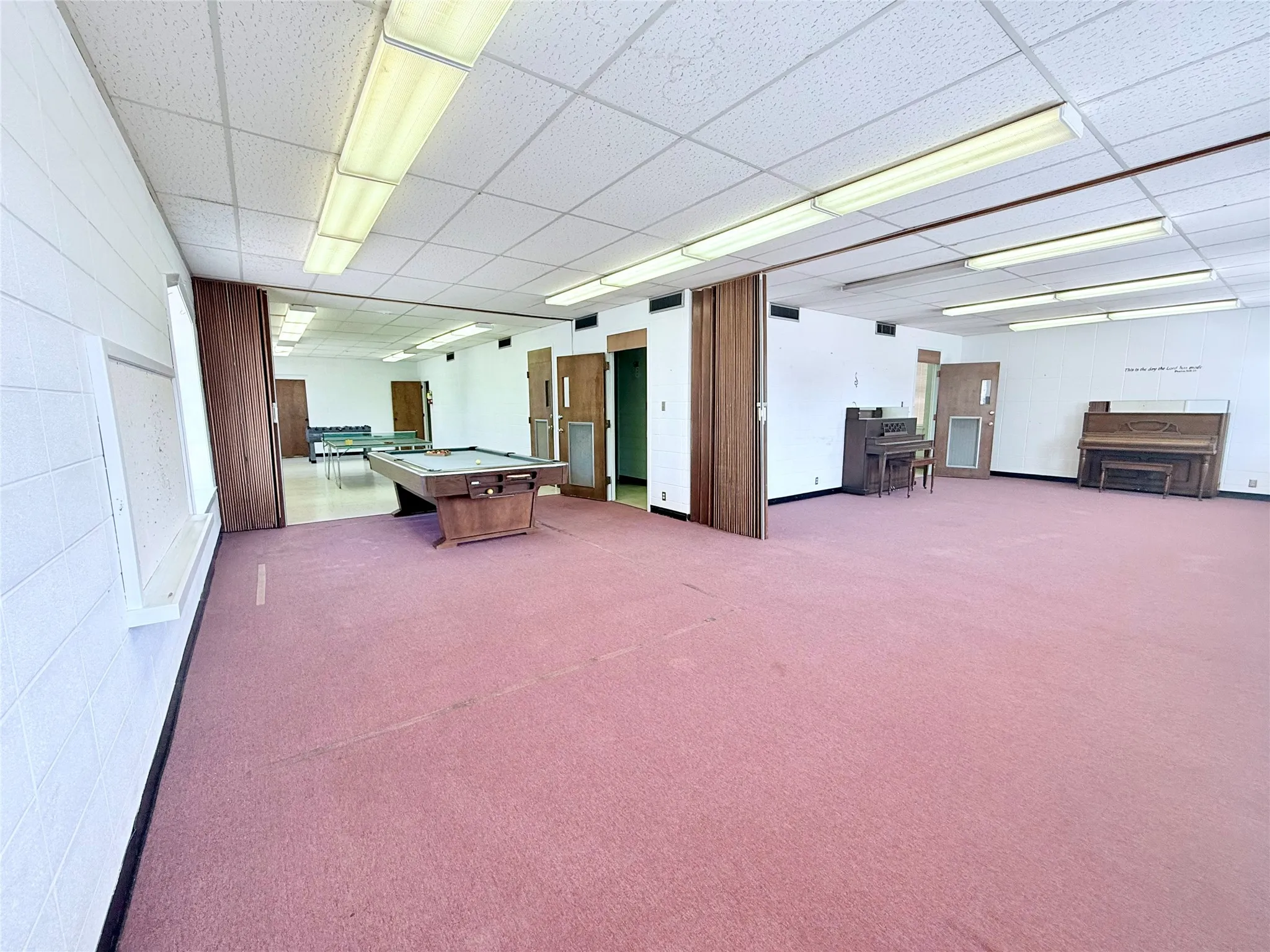 Office For Rent in Grayson County , 213 N Burnett Avenue, Denison, Texas 75020, 0, 0, Garage spaces, 0 Sqft, built in 1951, Preowned, mls#21186965, Real Estate Agent in Denison, Homes For Rent in Grayson county, Homes For Rent in Denison, Realtor in Denison Texas, Real Estate Brokerage Independent Realty Texas, Luminita Cordes Realtor