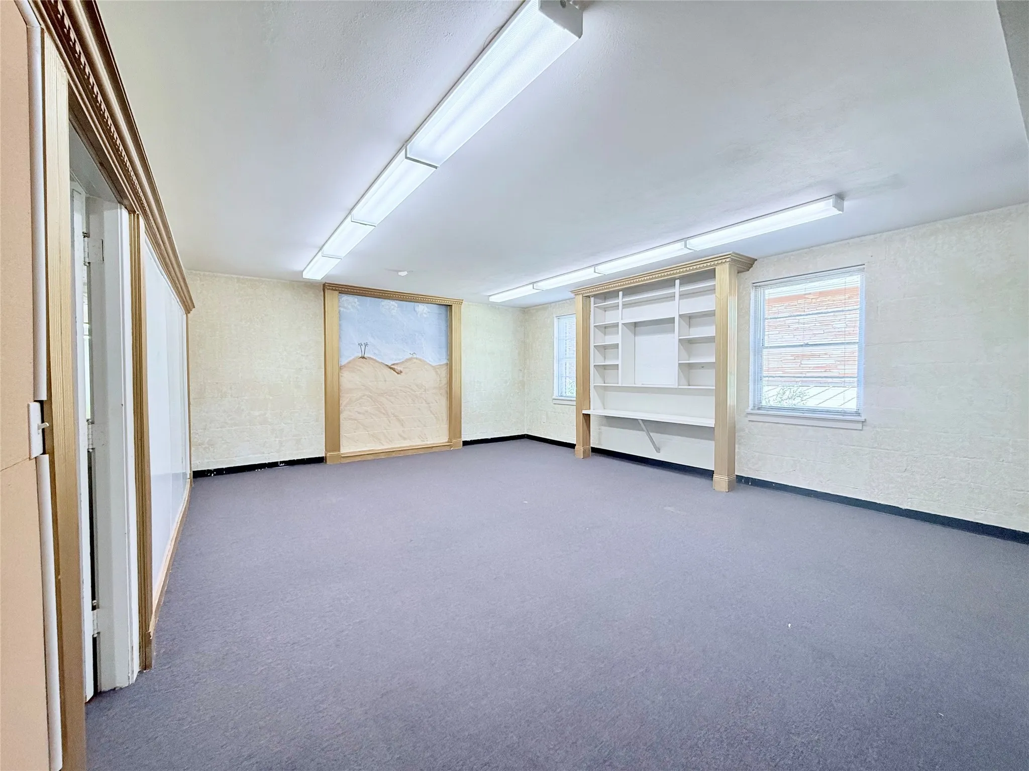 Office For Rent in Grayson County , 213 N Burnett Avenue, Denison, Texas 75020, 0, 0, Garage spaces, 0 Sqft, built in 1951, Preowned, mls#21186965, Real Estate Agent in Denison, Homes For Rent in Grayson county, Homes For Rent in Denison, Realtor in Denison Texas, Real Estate Brokerage Independent Realty Texas, Luminita Cordes Realtor
