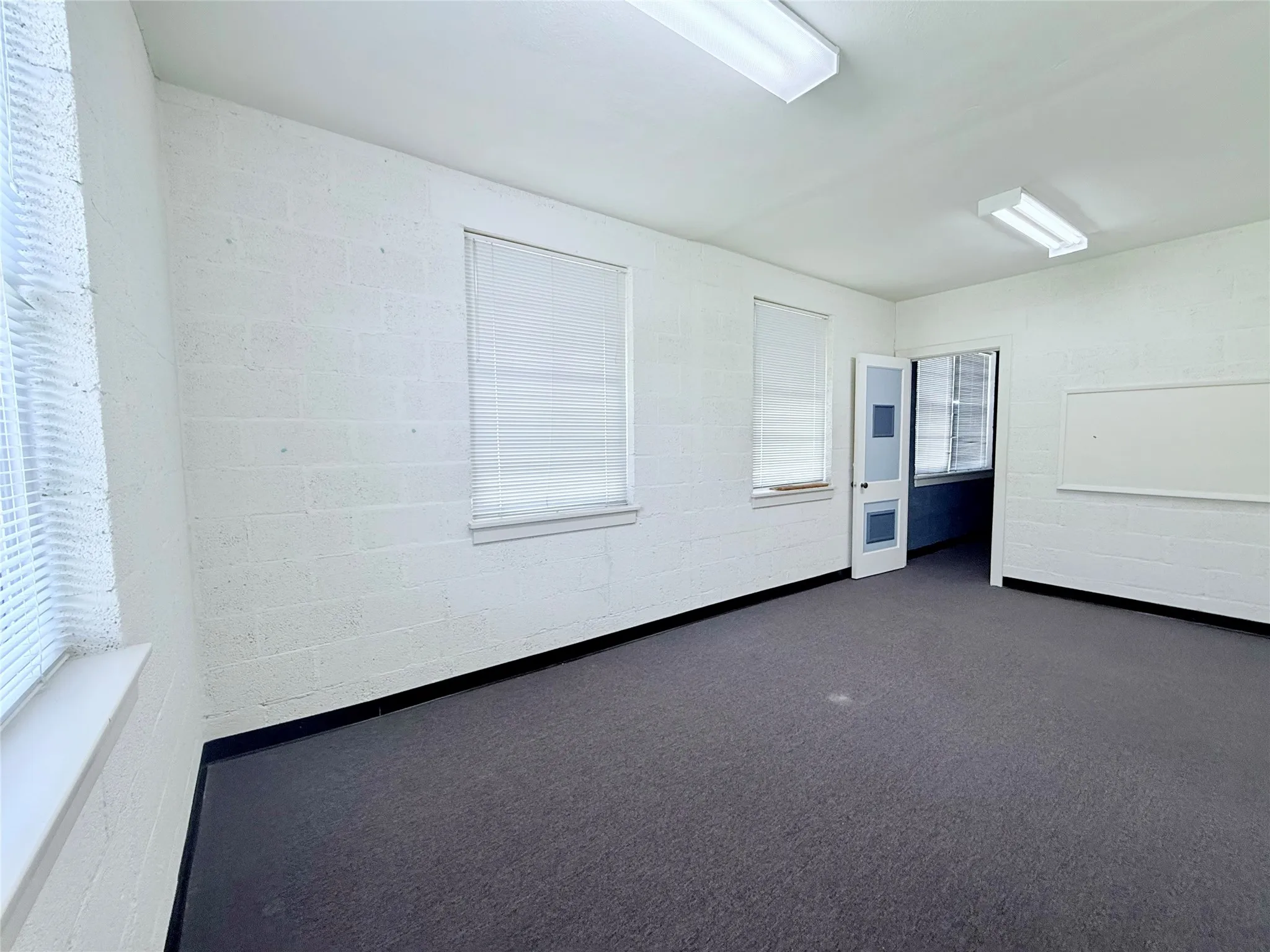 Office For Rent in Grayson County , 213 N Burnett Avenue, Denison, Texas 75020, 0, 0, Garage spaces, 0 Sqft, built in 1951, Preowned, mls#21186965, Real Estate Agent in Denison, Homes For Rent in Grayson county, Homes For Rent in Denison, Realtor in Denison Texas, Real Estate Brokerage Independent Realty Texas, Luminita Cordes Realtor