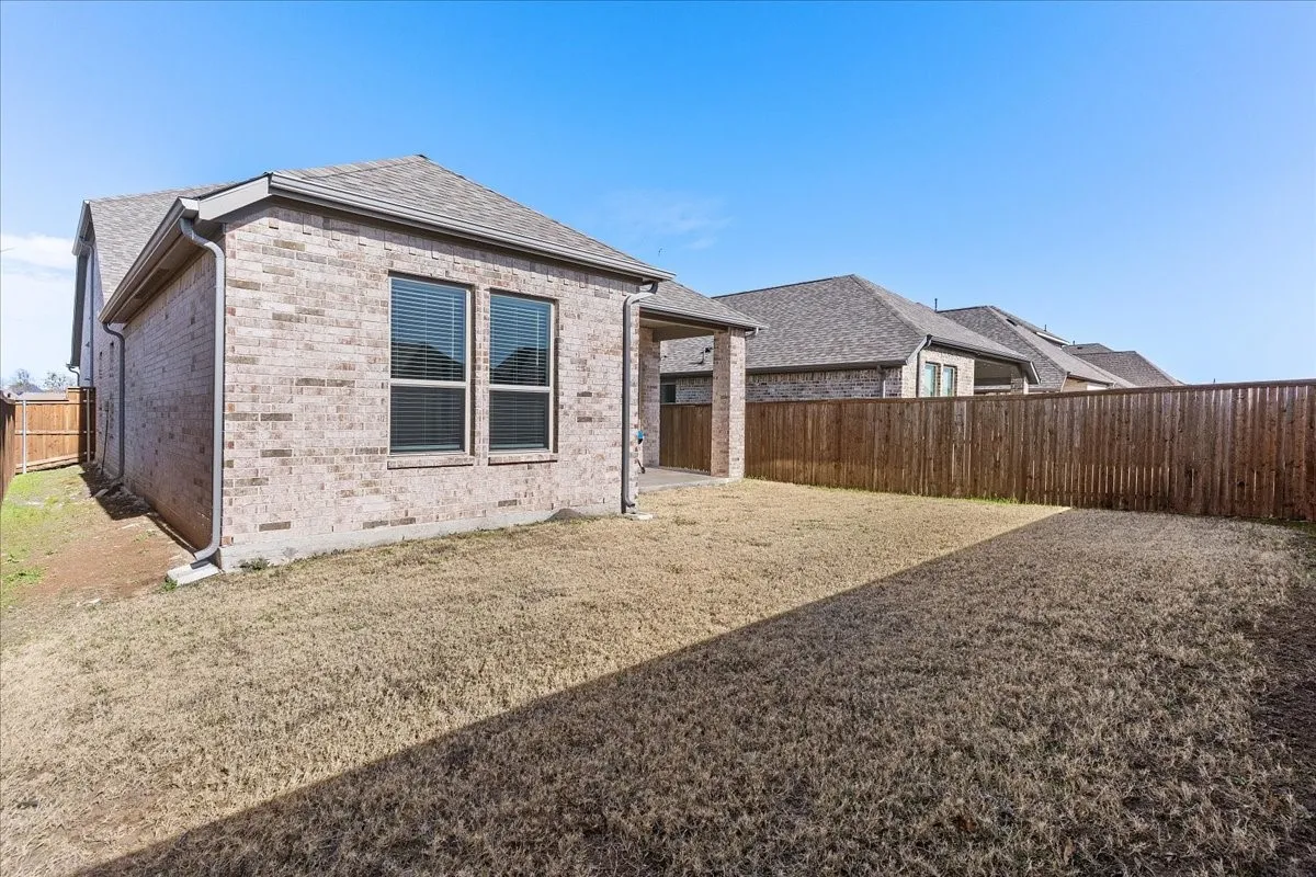Single Family Residence For Sale in Kaufman County , 2008 Croftbank Street, Forney, Texas 75126, 4 Bedrooms, 3 Bathrooms, 2 Garage spaces, 2,189 Sqft, built in 2022, Price $375,000, mls#21188713, Real Estate Agent in Forney, Homes For Sale in Kaufman county, Homes For Sale in Forney, Realtor in Forney Texas, Real Estate Brokerage Independent Realty Texas, Luminita Cordes Realtor