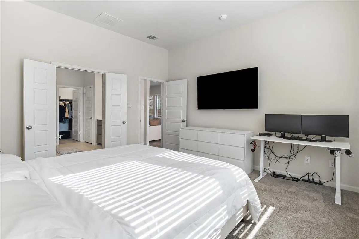 Single Family Residence For Sale in Kaufman County , 2008 Croftbank Street, Forney, Texas 75126, 4 Bedrooms, 3 Bathrooms, 2 Garage spaces, 2,189 Sqft, built in 2022, Price $375,000, mls#21188713, Real Estate Agent in Forney, Homes For Sale in Kaufman county, Homes For Sale in Forney, Realtor in Forney Texas, Real Estate Brokerage Independent Realty Texas, Luminita Cordes Realtor