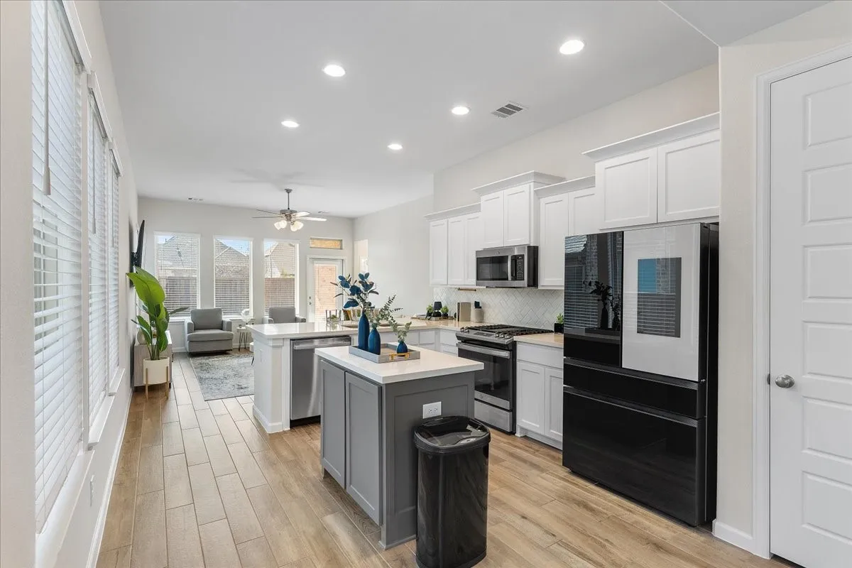 Single Family Residence For Sale in Kaufman County , 2008 Croftbank Street, Forney, Texas 75126, 4 Bedrooms, 3 Bathrooms, 2 Garage spaces, 2,189 Sqft, built in 2022, Price $375,000, mls#21188713, Real Estate Agent in Forney, Homes For Sale in Kaufman county, Homes For Sale in Forney, Realtor in Forney Texas, Real Estate Brokerage Independent Realty Texas, Luminita Cordes Realtor