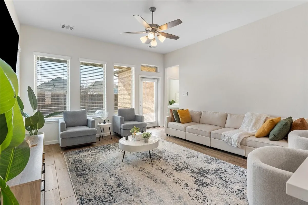 Single Family Residence For Sale in Kaufman County , 2008 Croftbank Street, Forney, Texas 75126, 4 Bedrooms, 3 Bathrooms, 2 Garage spaces, 2,189 Sqft, built in 2022, Price $375,000, mls#21188713, Real Estate Agent in Forney, Homes For Sale in Kaufman county, Homes For Sale in Forney, Realtor in Forney Texas, Real Estate Brokerage Independent Realty Texas, Luminita Cordes Realtor