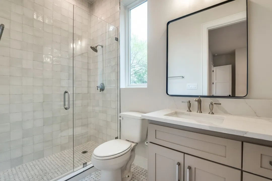 Ensuite bath