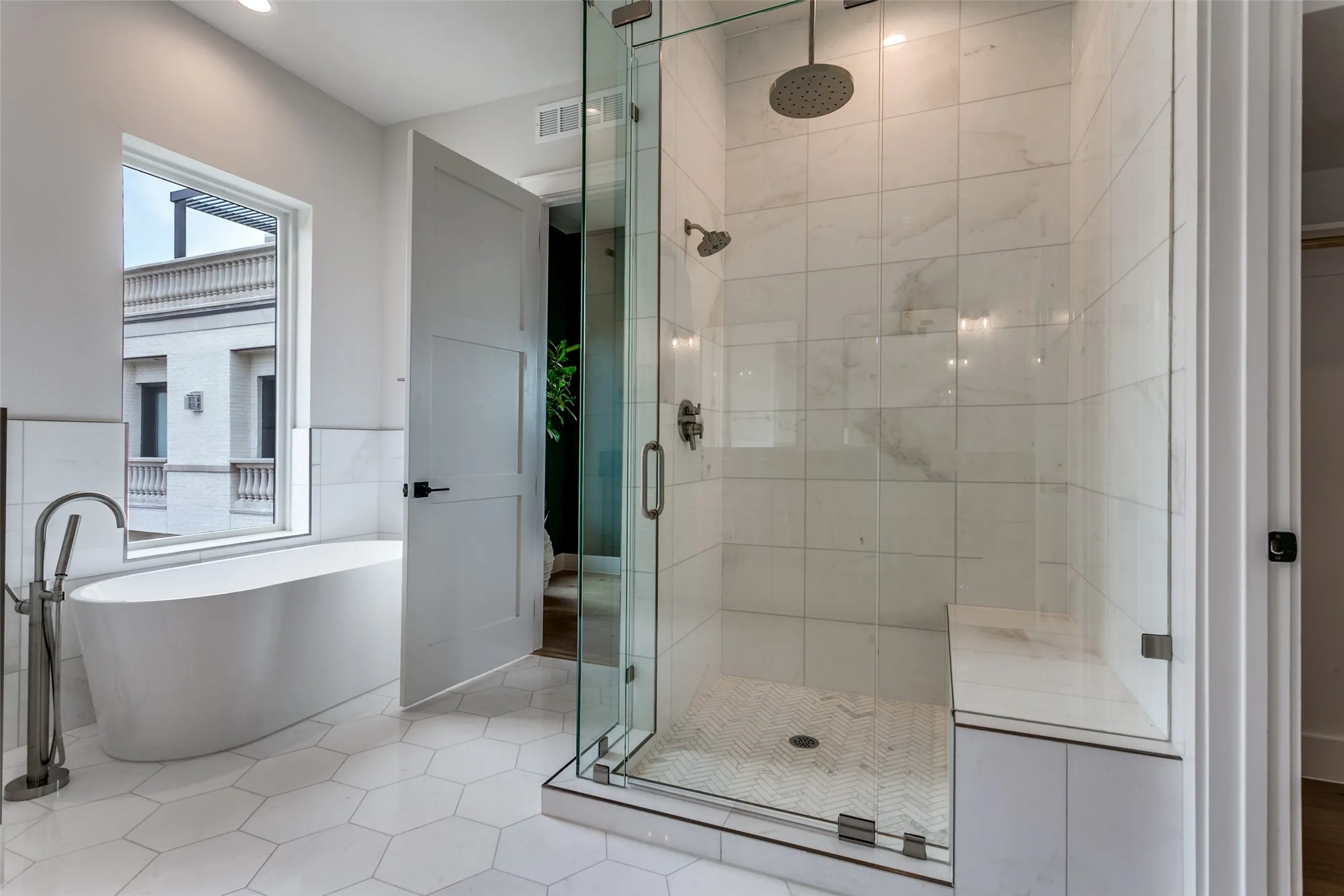 Condominium For Sale in Tarrant County , 250 E Dallas Road 121, Grapevine, Texas 76051, 3 Bedroom, 4 Bathroom, 2 Garage spaces, 3,284 Sqft, built in 2026, New Construction - Incomplete, mls#21186797, Real Estate Agent in Grapevine, Homes For Sale in Tarrant county, Homes For Sale in Grapevine, Realtor in Grapevine Texas, Real Estate Brokerage Independent Realty Texas, Luminita Cordes Realtor