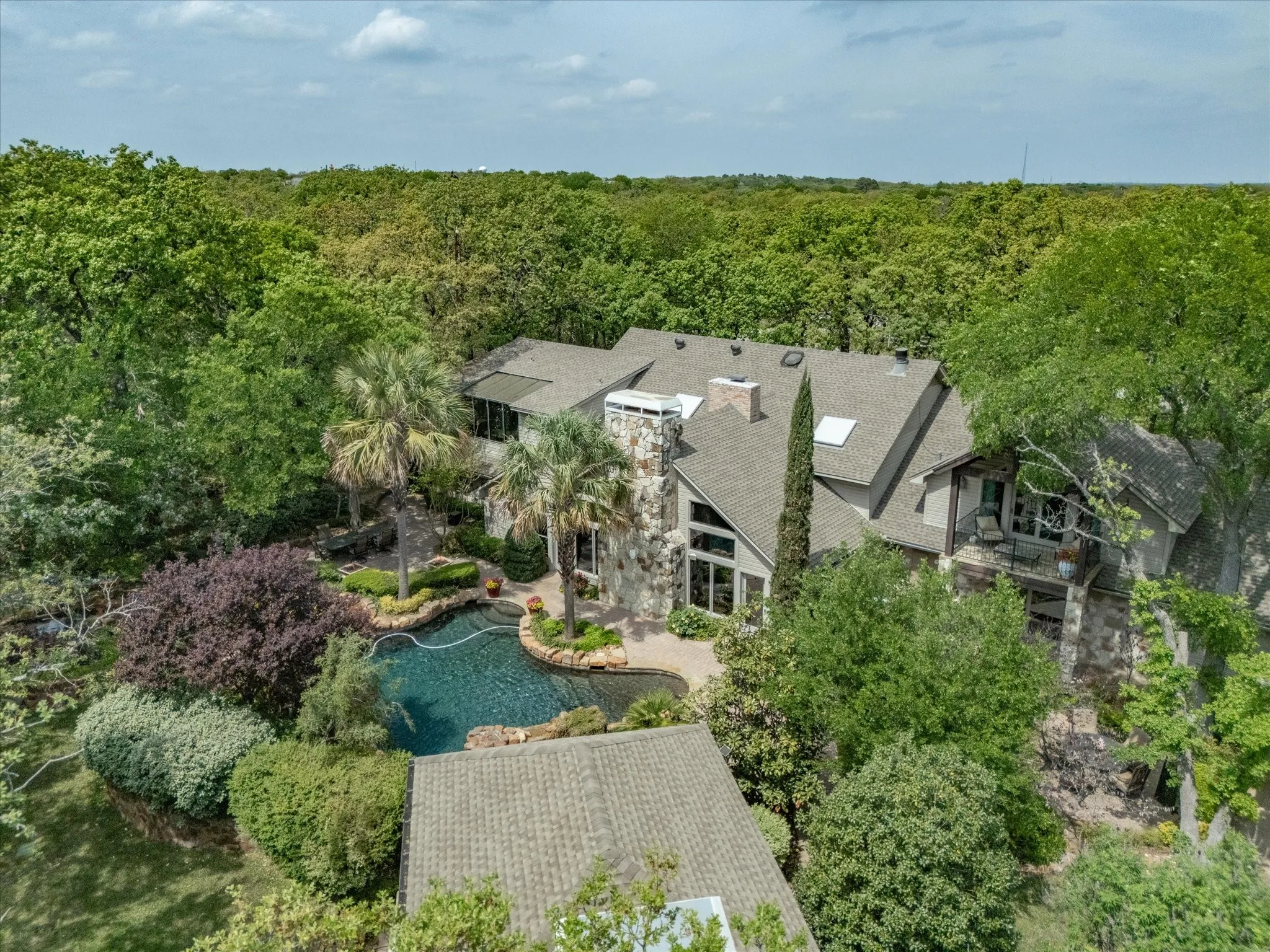 Single Family Residence For Sale in Denton County , 625 Estates Drive, Copper Canyon, Texas 75077, 5 Bedroom, 5 Bathroom, 3 Garage spaces, 5,741 Sqft, built in 1980, mls#21187149, Real Estate Agent in Copper Canyon, Homes For Sale in Denton county, Homes For Sale in Copper Canyon, Realtor in Copper Canyon Texas, Real Estate Brokerage Independent Realty Texas, Luminita Cordes Realtor
