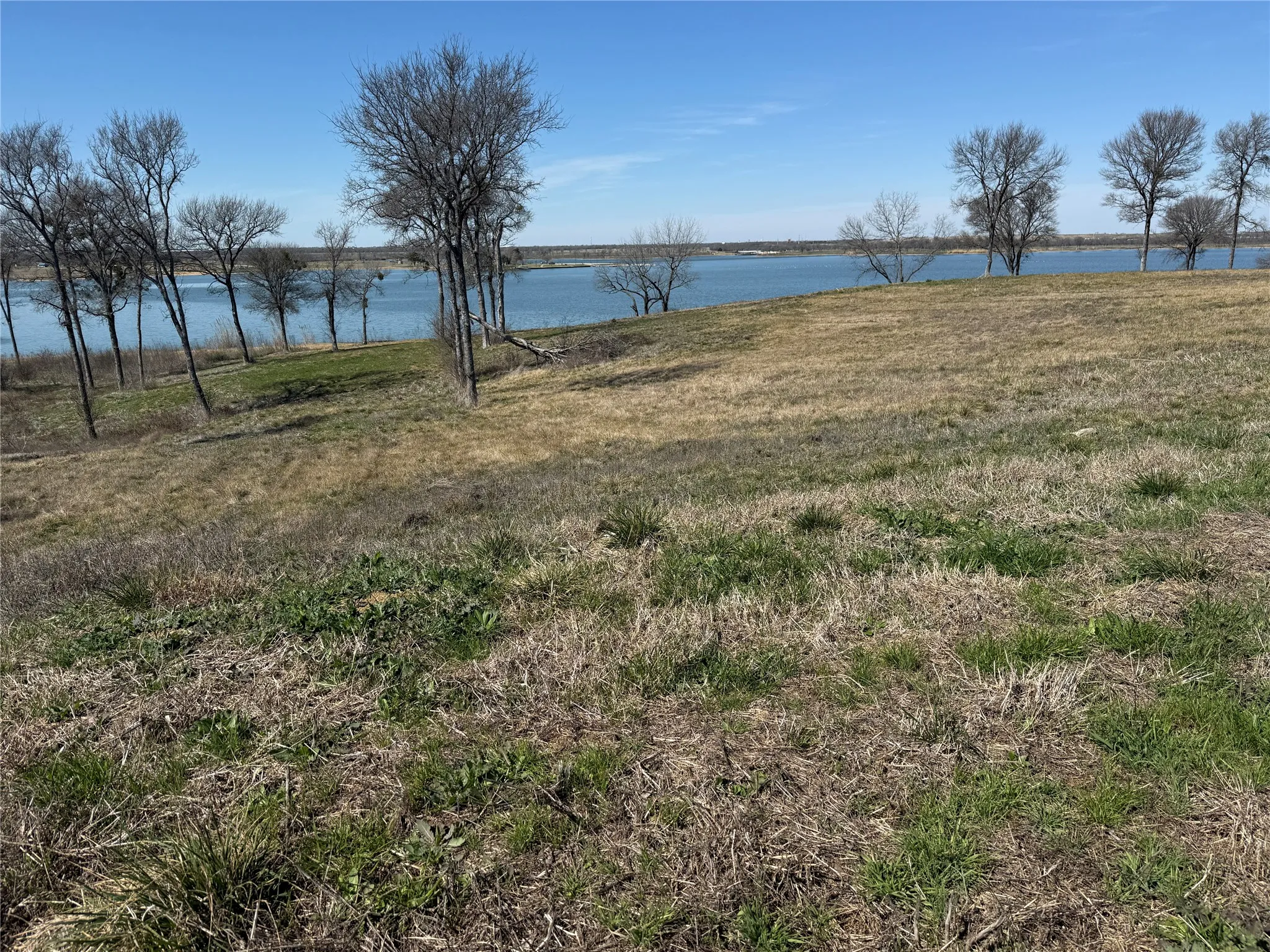 Unimproved Land For Sale in Navarro County , Lot 92 Shoreside Drive, Corsicana, Texas 75109, 0, 0, Garage spaces, 0 Sqft, built in 0, Price $210,000, mls#21188226, Real Estate Agent in Corsicana, Homes For Sale in Navarro county, Homes For Sale in Corsicana, Realtor in Corsicana Texas, Real Estate Brokerage Independent Realty Texas, Luminita Cordes Realtor