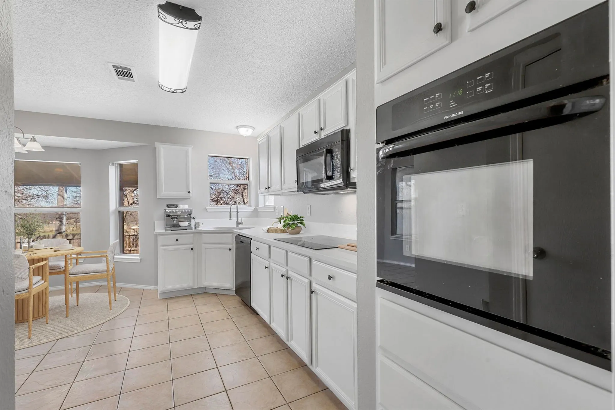 Single Family Residence For Sale in Tarrant County , 1610 Merritt Drive, Mansfield, Texas 76063, 4 Bedrooms, 2 Bathrooms, 2 Garage spaces, 1,724 Sqft, built in 2000, Price $320,000, mls#21188851, Real Estate Agent in Mansfield, Homes For Sale in Tarrant county, Homes For Sale in Mansfield, Realtor in Mansfield Texas, Real Estate Brokerage Independent Realty Texas, Luminita Cordes Realtor