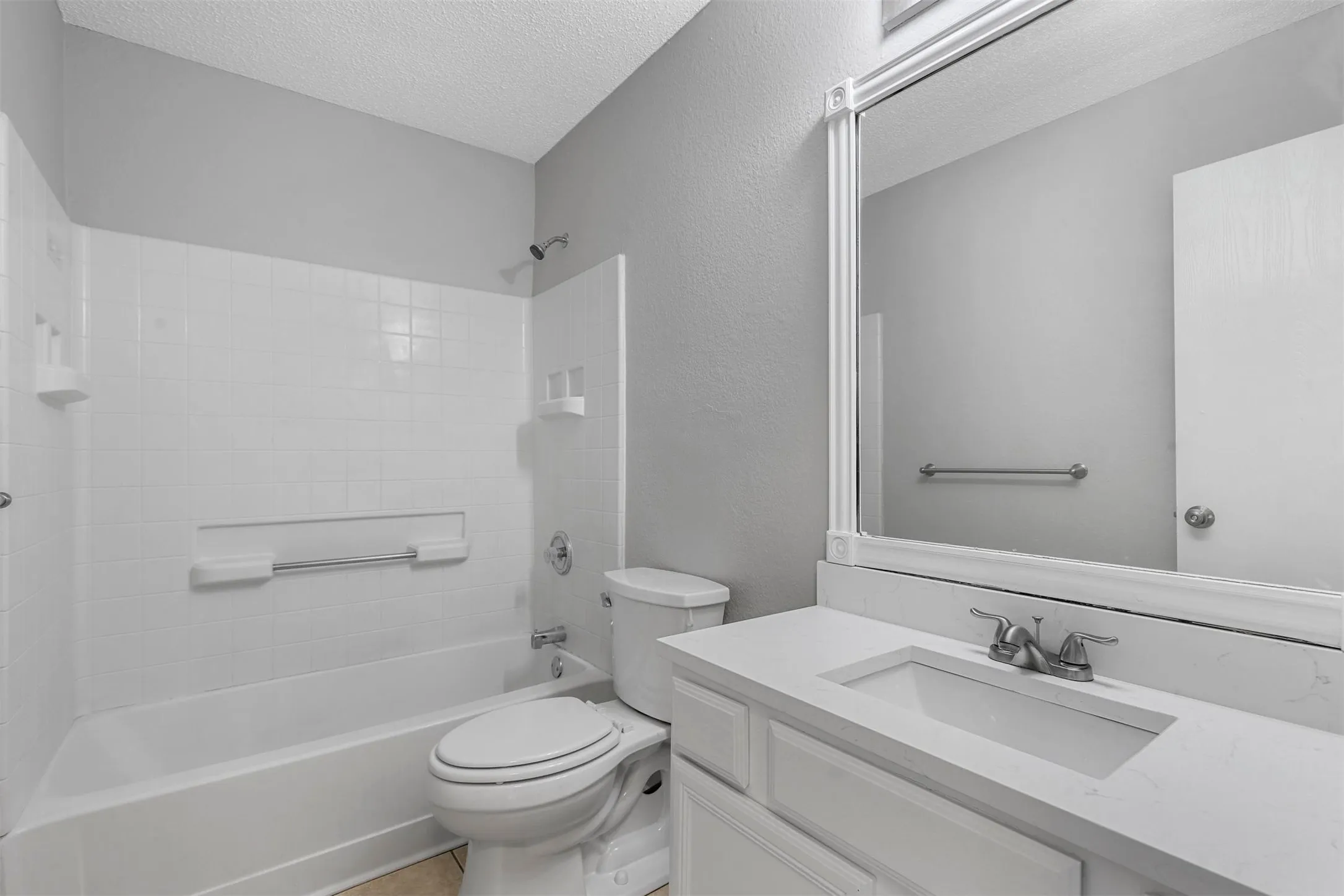 Single Family Residence For Sale in Tarrant County , 1610 Merritt Drive, Mansfield, Texas 76063, 4 Bedrooms, 2 Bathrooms, 2 Garage spaces, 1,724 Sqft, built in 2000, Price $320,000, mls#21188851, Real Estate Agent in Mansfield, Homes For Sale in Tarrant county, Homes For Sale in Mansfield, Realtor in Mansfield Texas, Real Estate Brokerage Independent Realty Texas, Luminita Cordes Realtor