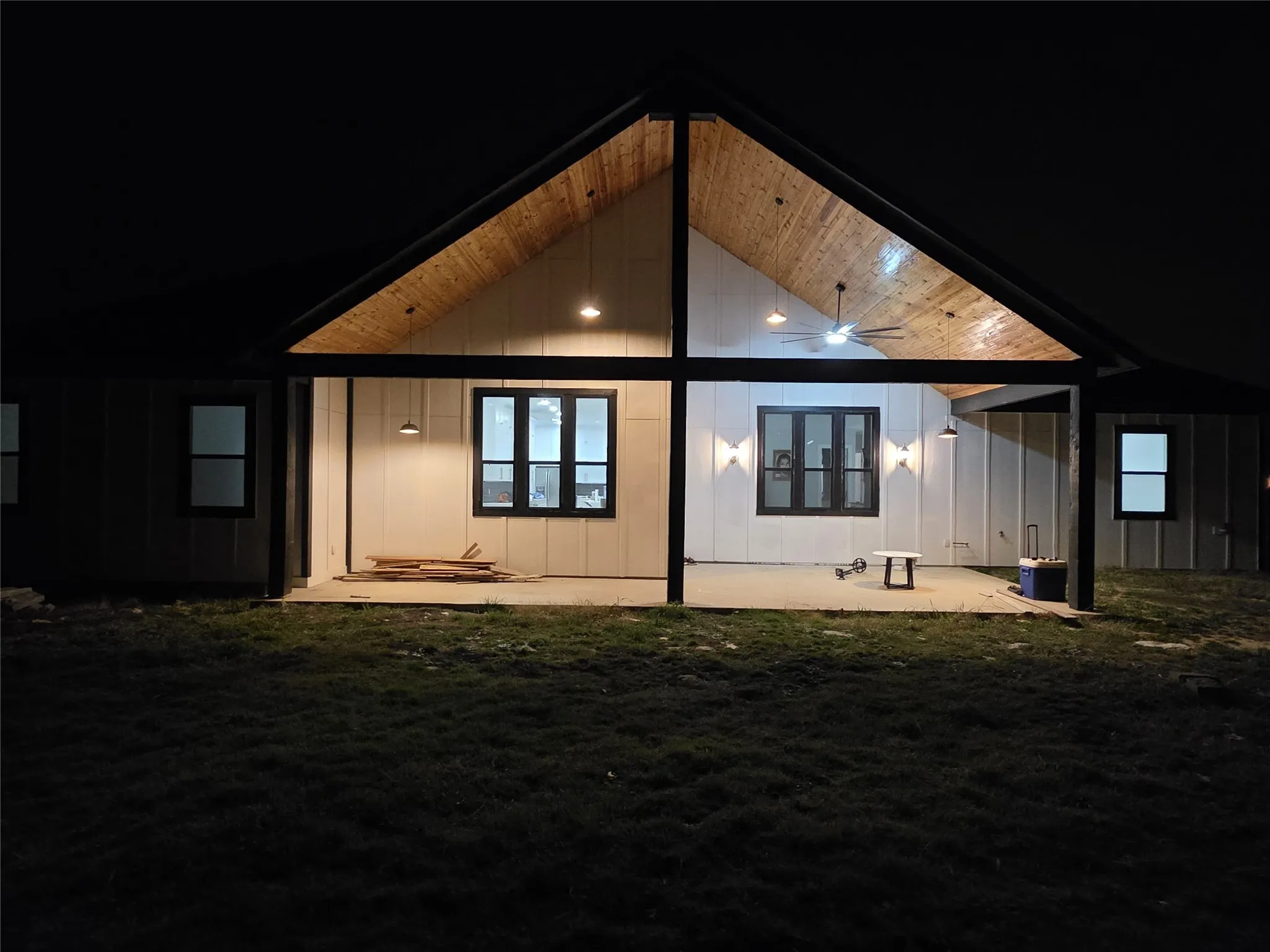 Single Family Residence For Sale in Ellis County , 109 Homestead Lane, Waxahachie, Texas 75165, 4 Bedroom, 3 Bathroom, 3 Garage spaces, 2,898 Sqft, built in 2024, mls#21188910, Real Estate Agent in Waxahachie, Homes For Sale in Ellis county, Homes For Sale in Waxahachie, Realtor in Waxahachie Texas, Real Estate Brokerage Independent Realty Texas, Luminita Cordes Realtor
