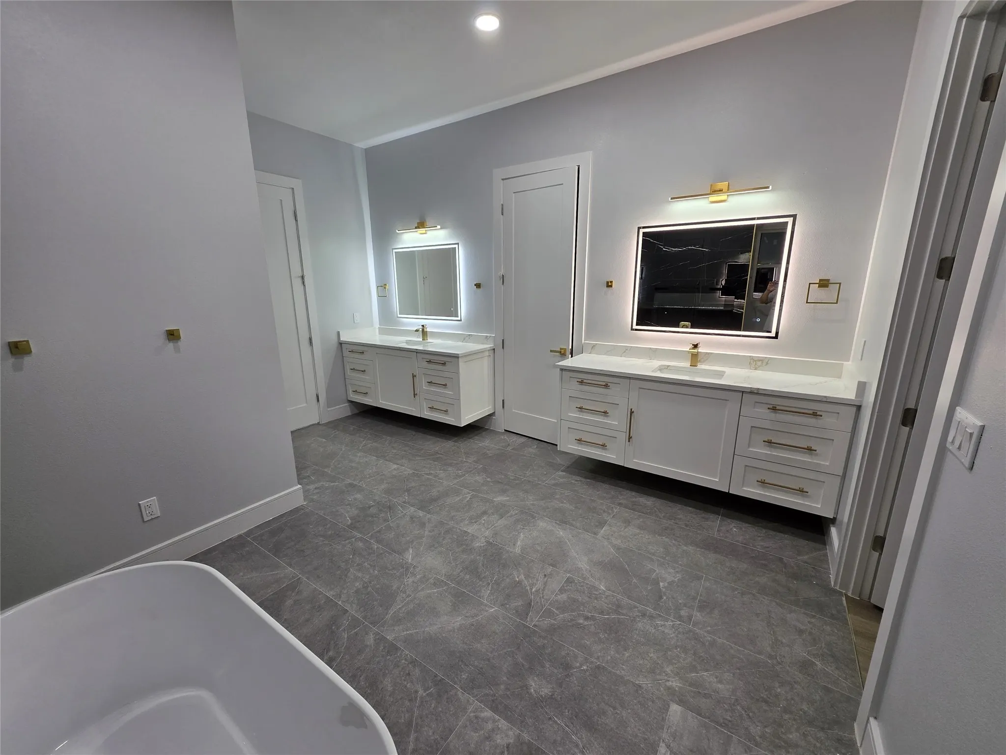 Single Family Residence For Sale in Ellis County , 109 Homestead Lane, Waxahachie, Texas 75165, 4 Bedroom, 3 Bathroom, 3 Garage spaces, 2,898 Sqft, built in 2024, mls#21188910, Real Estate Agent in Waxahachie, Homes For Sale in Ellis county, Homes For Sale in Waxahachie, Realtor in Waxahachie Texas, Real Estate Brokerage Independent Realty Texas, Luminita Cordes Realtor