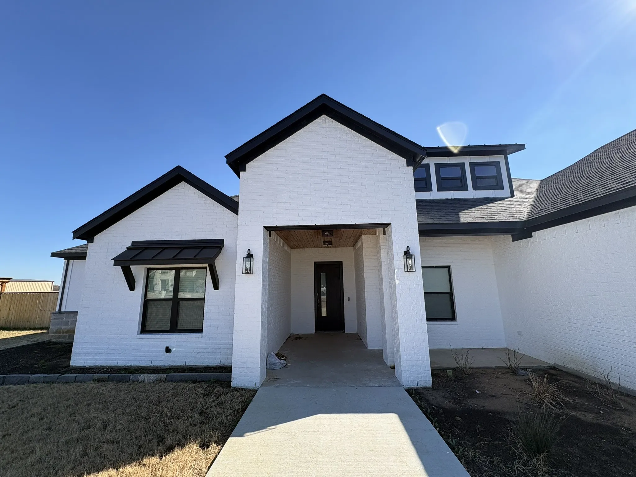 Single Family Residence For Sale in Ellis County , 109 Homestead Lane, Waxahachie, Texas 75165, 4 Bedroom, 3 Bathroom, 3 Garage spaces, 2,898 Sqft, built in 2024, mls#21188910, Real Estate Agent in Waxahachie, Homes For Sale in Ellis county, Homes For Sale in Waxahachie, Realtor in Waxahachie Texas, Real Estate Brokerage Independent Realty Texas, Luminita Cordes Realtor