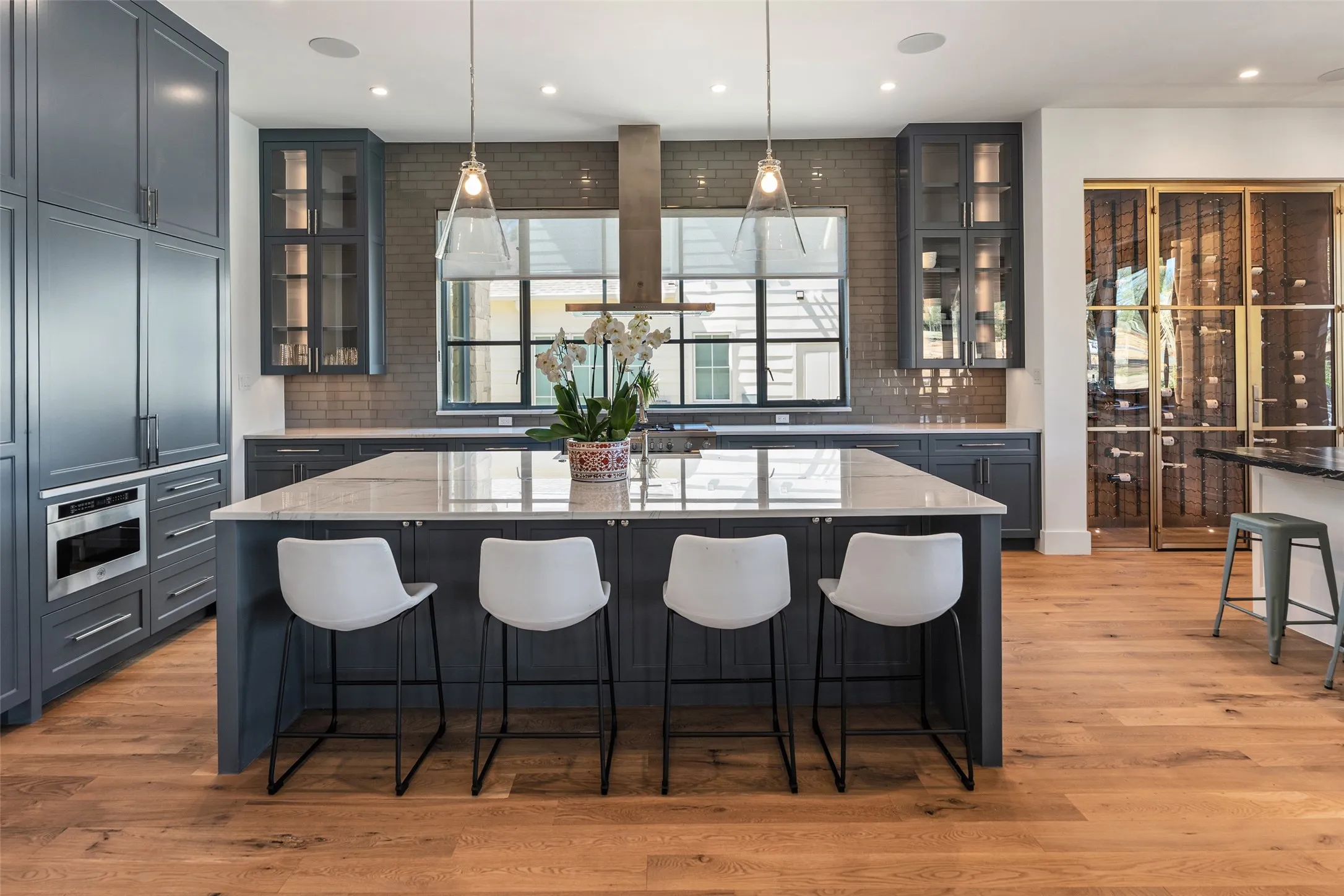 Single Family Residence For Sale in Henderson County , 13150 Sunrise Circle, Malakoff, Texas 75148, 5 Bedroom, 7 Bathroom, 3 Garage spaces, 6,780 Sqft, built in 2025, New Construction - Complete, mls#21164423, Real Estate Agent in Malakoff, Homes For Sale in Henderson county, Homes For Sale in Malakoff, Realtor in Malakoff Texas, Real Estate Brokerage Independent Realty Texas, Luminita Cordes Realtor