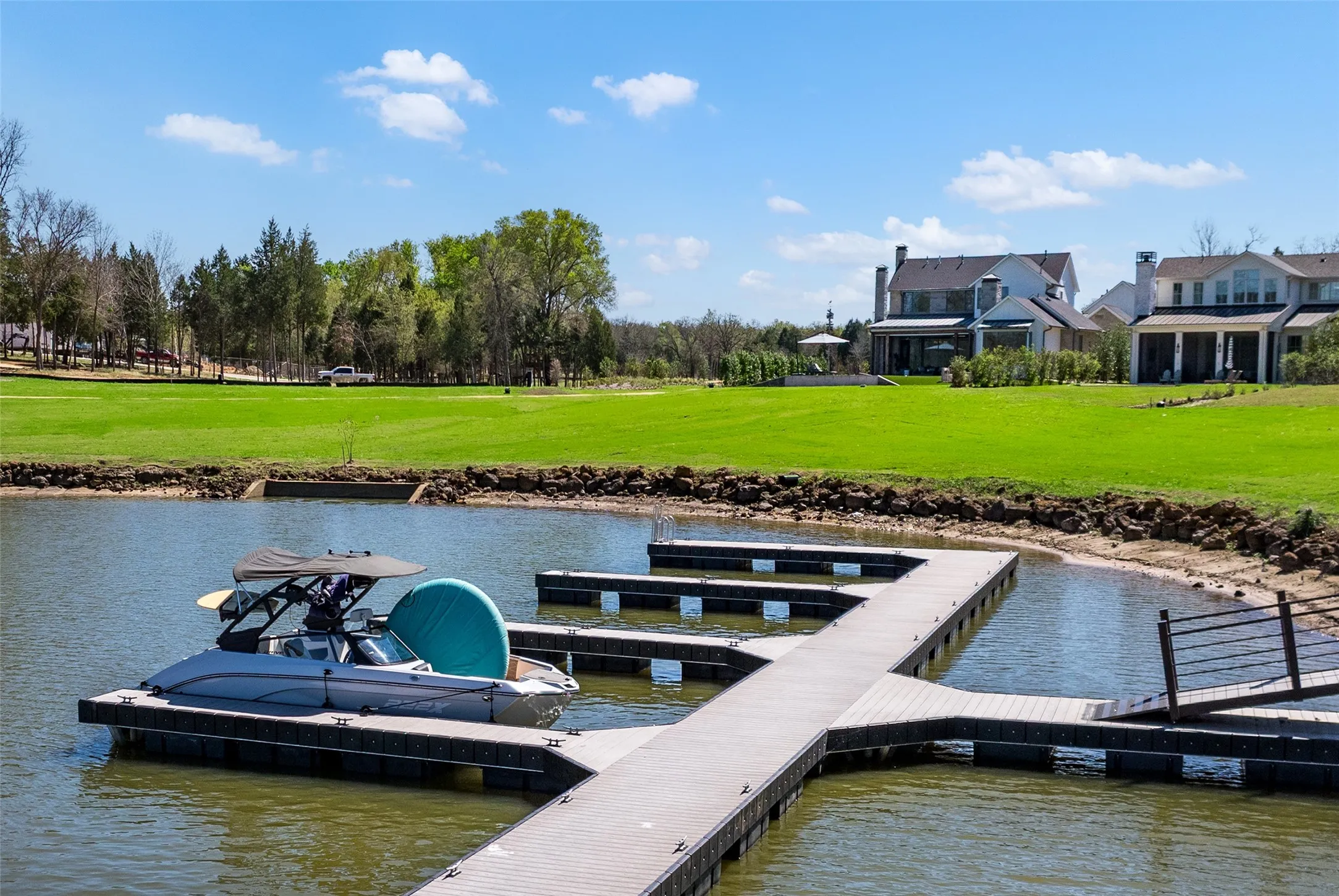 Single Family Residence For Sale in Henderson County , 13150 Sunrise Circle, Malakoff, Texas 75148, 5 Bedroom, 7 Bathroom, 3 Garage spaces, 6,780 Sqft, built in 2025, New Construction - Complete, mls#21164423, Real Estate Agent in Malakoff, Homes For Sale in Henderson county, Homes For Sale in Malakoff, Realtor in Malakoff Texas, Real Estate Brokerage Independent Realty Texas, Luminita Cordes Realtor