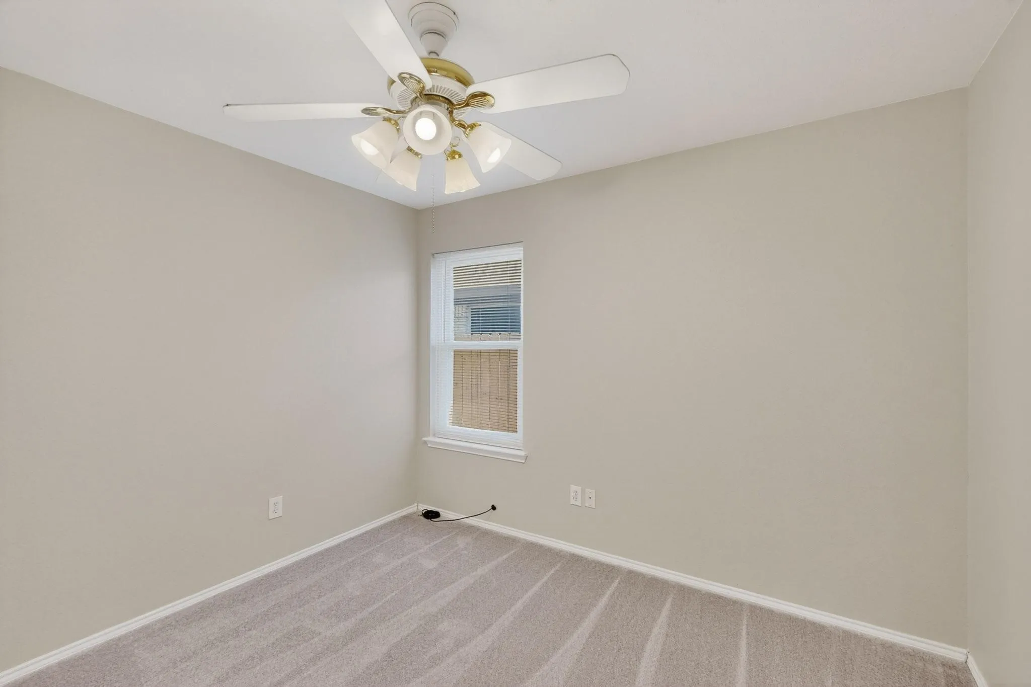 Single Family Residence For Sale in Johnson County , 1025 Caleb Street, Burleson, Texas 76028, 4 Bedroom, 2 Bathroom, 2 Garage spaces, 1,838 Sqft, built in 2002, mls#21103122, Real Estate Agent in Burleson, Homes For Sale in Johnson county, Homes For Sale in Burleson, Realtor in Burleson Texas, Real Estate Brokerage Independent Realty Texas, Luminita Cordes Realtor
