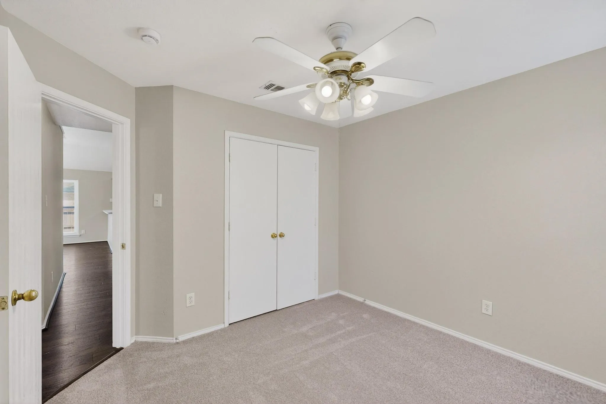 Single Family Residence For Sale in Johnson County , 1025 Caleb Street, Burleson, Texas 76028, 4 Bedroom, 2 Bathroom, 2 Garage spaces, 1,838 Sqft, built in 2002, mls#21103122, Real Estate Agent in Burleson, Homes For Sale in Johnson county, Homes For Sale in Burleson, Realtor in Burleson Texas, Real Estate Brokerage Independent Realty Texas, Luminita Cordes Realtor