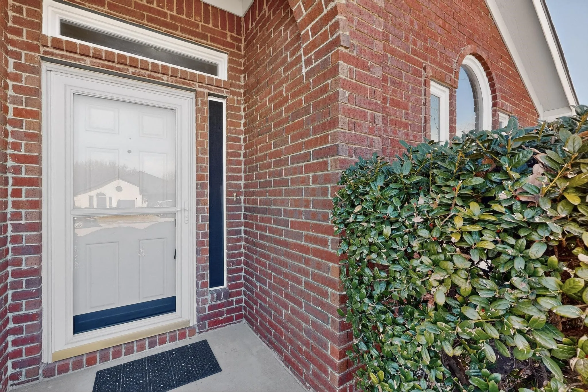 Single Family Residence For Sale in Johnson County , 1025 Caleb Street, Burleson, Texas 76028, 4 Bedroom, 2 Bathroom, 2 Garage spaces, 1,838 Sqft, built in 2002, mls#21103122, Real Estate Agent in Burleson, Homes For Sale in Johnson county, Homes For Sale in Burleson, Realtor in Burleson Texas, Real Estate Brokerage Independent Realty Texas, Luminita Cordes Realtor