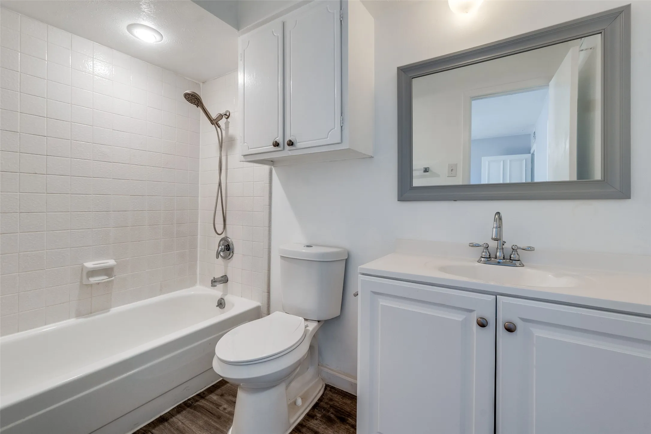 Ensuite Bath for 2nd Primary