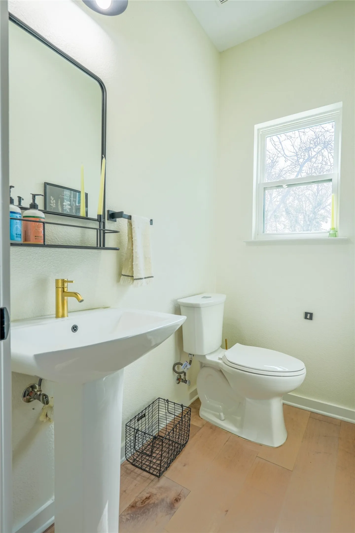 Single Family Residence For Sale in Mc Lennan County , 1904 N 17th, Waco, Texas 76707, 3 Bedroom, 3 Bathroom, Garage spaces, 1,404 Sqft, built in 2021, Price $279,900, mls#21188877, Real Estate Agent in Waco, Homes For Sale in Mc Lennan county, Homes For Sale in Waco, Realtor in Waco Texas, Real Estate Brokerage Independent Realty Texas, Luminita Cordes Realtor