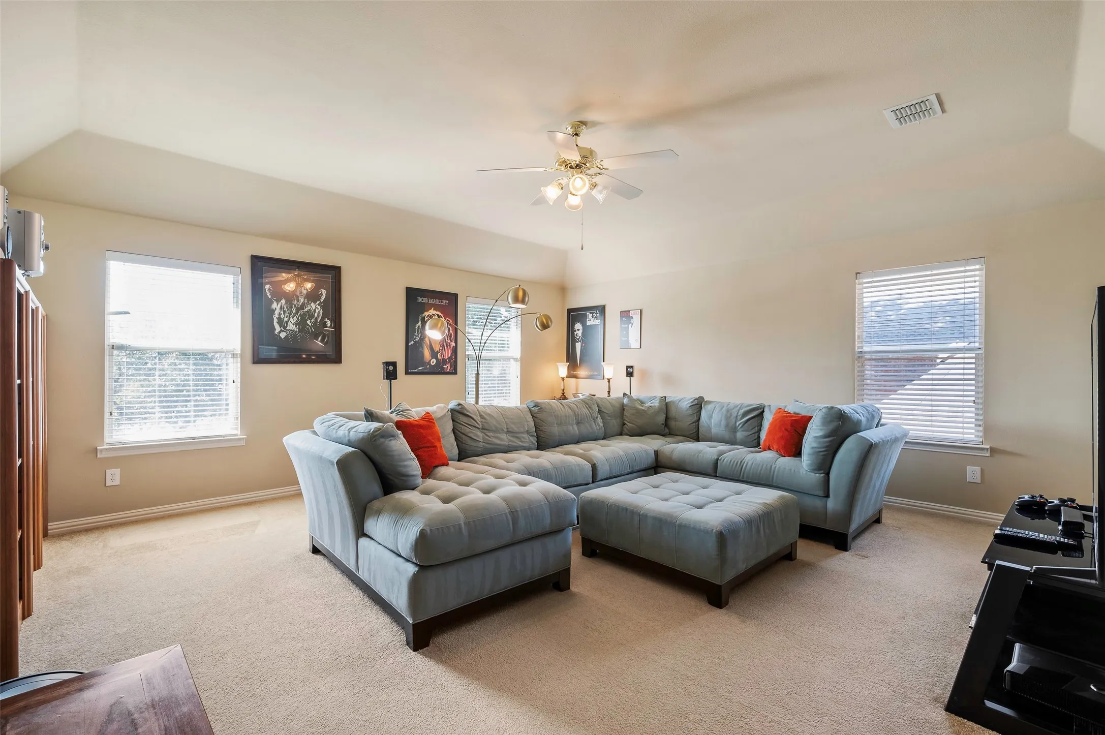 Single Family Residence For Sale in Collin County , 5771 Aylworth Drive, Frisco, Texas 75035, 4 Bedroom, 4 Bathroom, 2 Garage spaces, 3,674 Sqft, built in 2003, mls#21187640, Real Estate Agent in Frisco, Homes For Sale in Collin county, Homes For Sale in Frisco, Realtor in Frisco Texas, Real Estate Brokerage Independent Realty Texas, Luminita Cordes Realtor