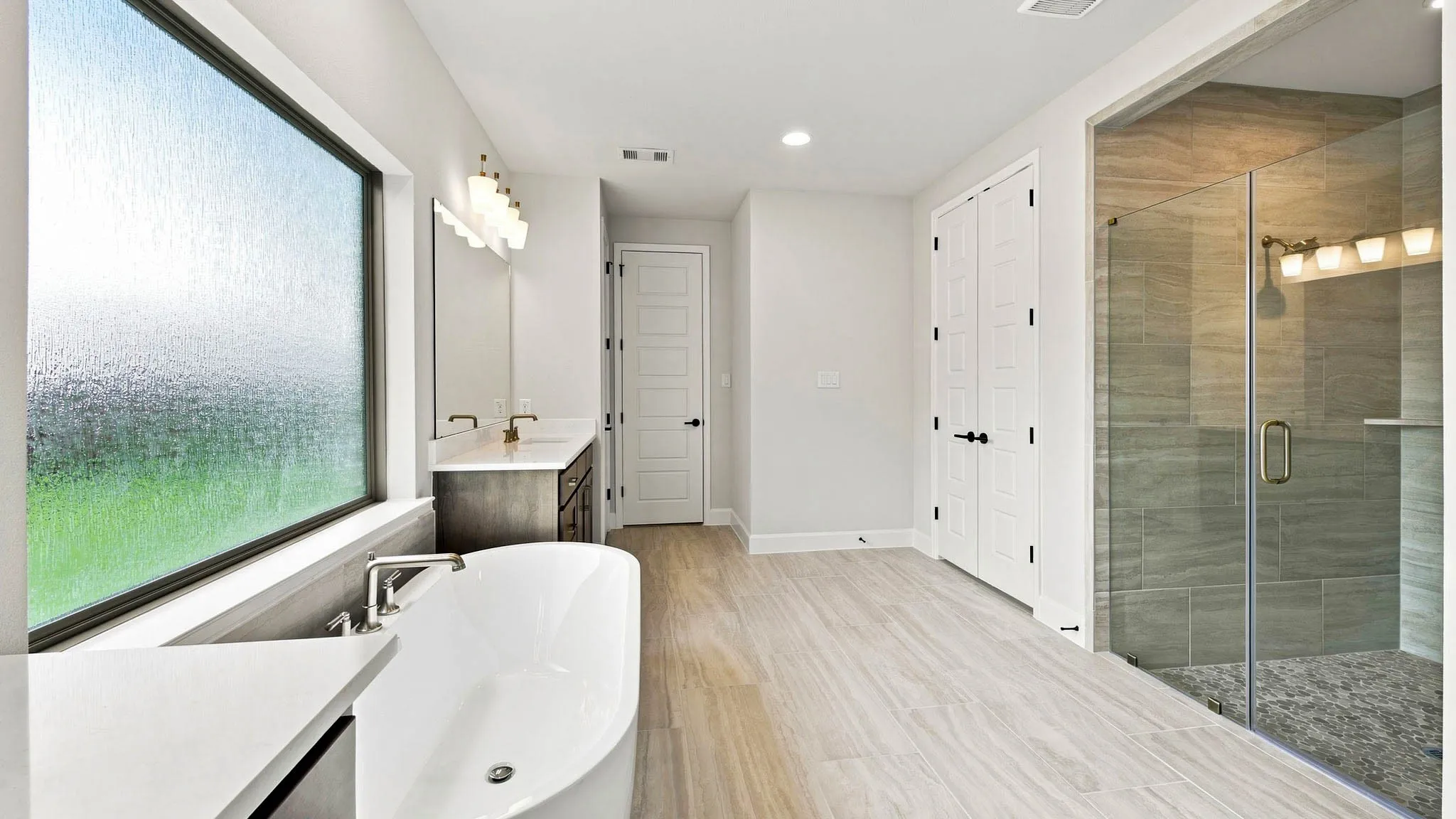 Single Family Residence For Sale in Rockwall County , 1109 Vista Way, Rockwall, Texas 75087, 5 Bedroom, 5 Bathroom, 3 Garage spaces, 3,797 Sqft, built in 2026, New Construction - Incomplete, mls#21185241, Real Estate Agent in Rockwall, Homes For Sale in Rockwall county, Homes For Sale in Rockwall, Realtor in Rockwall Texas, Real Estate Brokerage Independent Realty Texas, Luminita Cordes Realtor