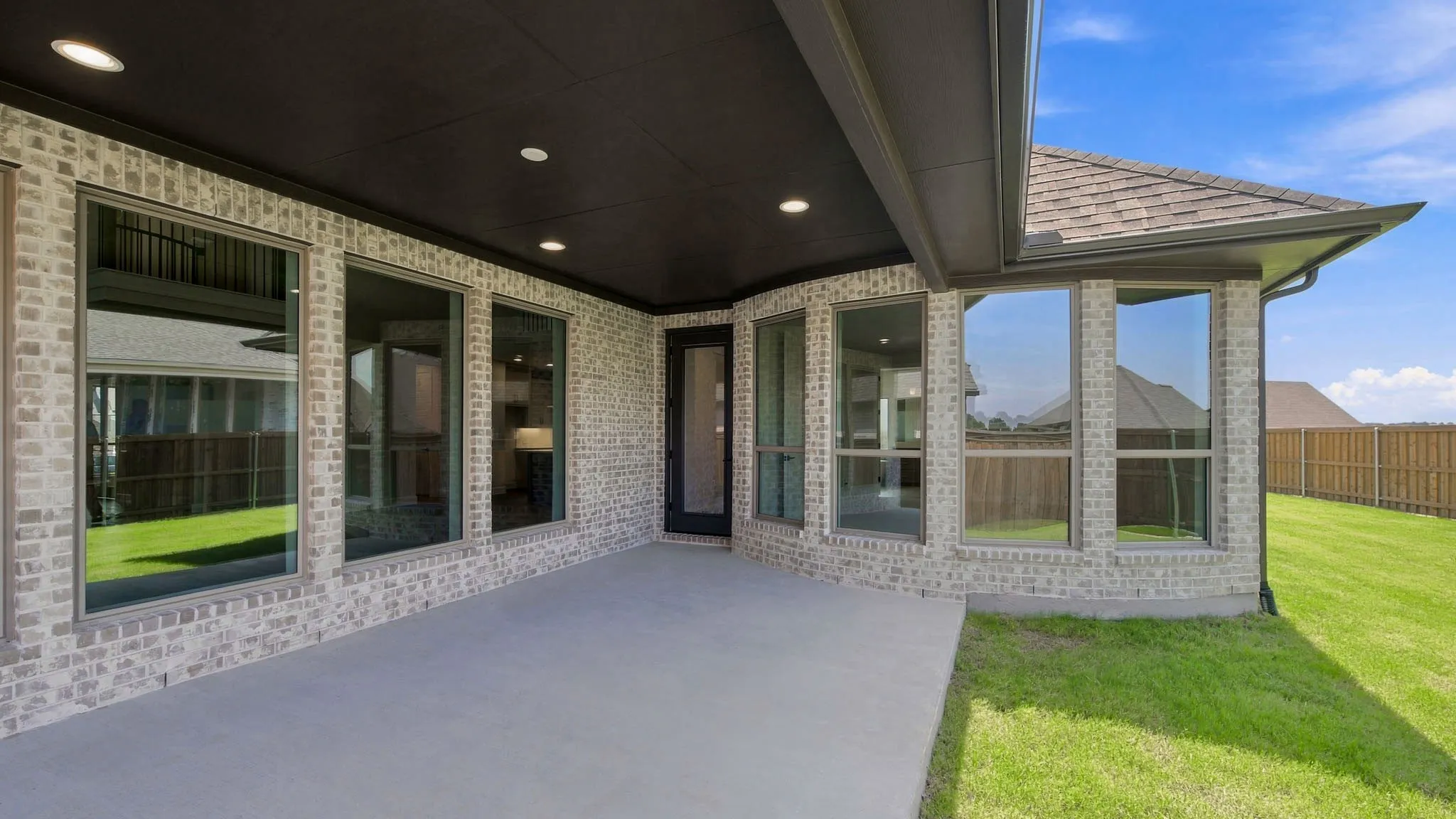 Single Family Residence For Sale in Rockwall County , 1109 Vista Way, Rockwall, Texas 75087, 5 Bedroom, 5 Bathroom, 3 Garage spaces, 3,797 Sqft, built in 2026, New Construction - Incomplete, mls#21185241, Real Estate Agent in Rockwall, Homes For Sale in Rockwall county, Homes For Sale in Rockwall, Realtor in Rockwall Texas, Real Estate Brokerage Independent Realty Texas, Luminita Cordes Realtor