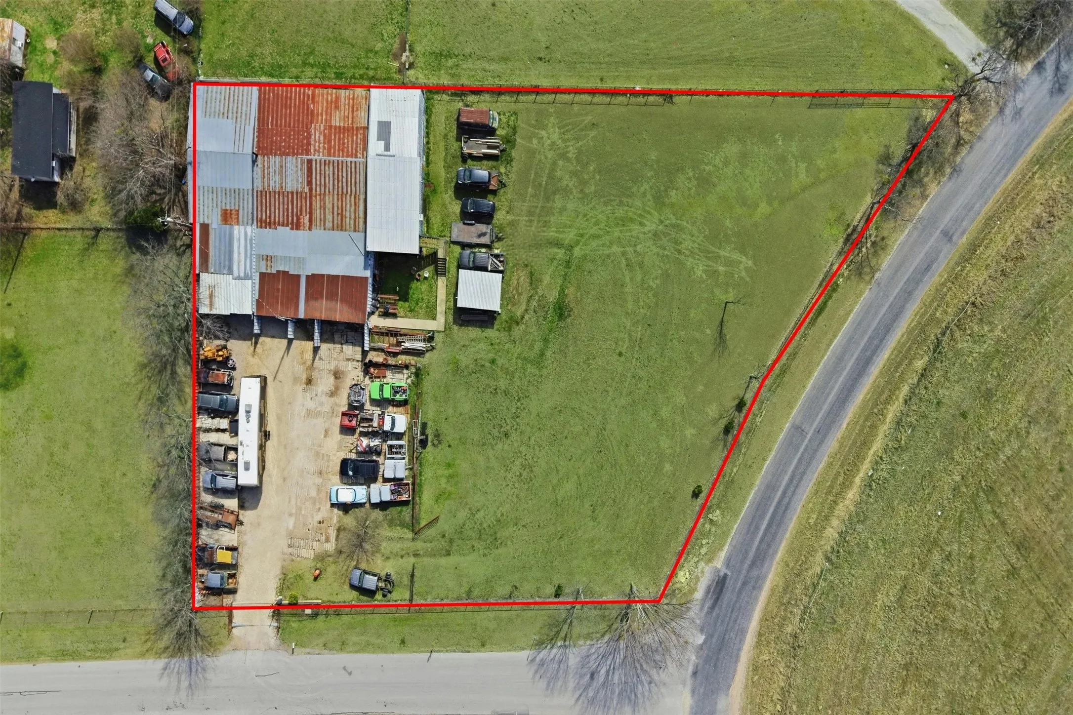 Single Family Residence For Sale in Denton County , 6338 N Bob White Way, Sanger, Texas 76266, 2 Bedroom, 1 Bathroom, Garage spaces, 920 Sqft, built in 1995, mls#21188828, Real Estate Agent in Sanger, Homes For Sale in Denton county, Homes For Sale in Sanger, Realtor in Sanger Texas, Real Estate Brokerage Independent Realty Texas, Luminita Cordes Realtor