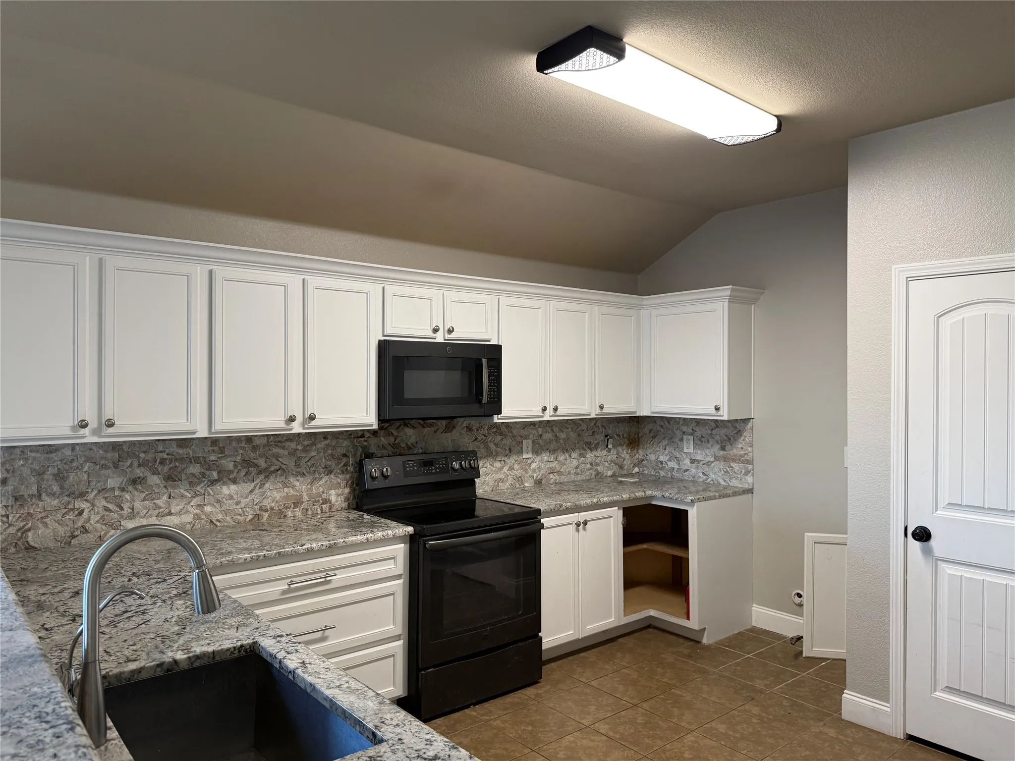 Single Family Residence For Sale in Dallas County , 2027 Fair Weather Drive, Lancaster, Texas 75146, 4 Bedrooms, 2 Bathrooms, 2 Garage spaces, 2,169 Sqft, built in 2014, Price $297,000, mls#21187148, Real Estate Agent in Lancaster, Homes For Sale in Dallas county, Homes For Sale in Lancaster, Realtor in Lancaster Texas, Real Estate Brokerage Independent Realty Texas, Luminita Cordes Realtor